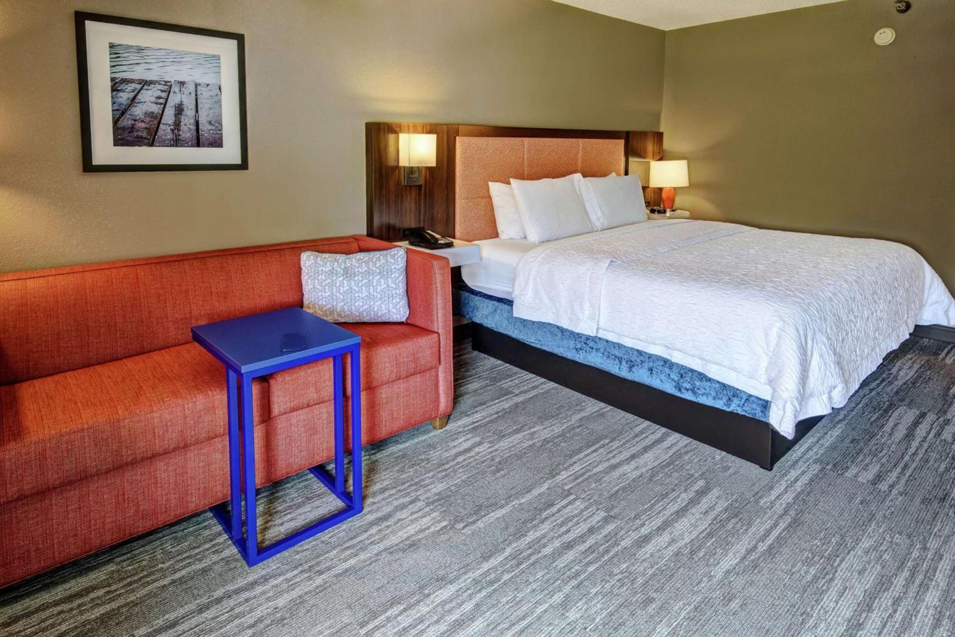 Hampton Inn Elizabeth City photo 25