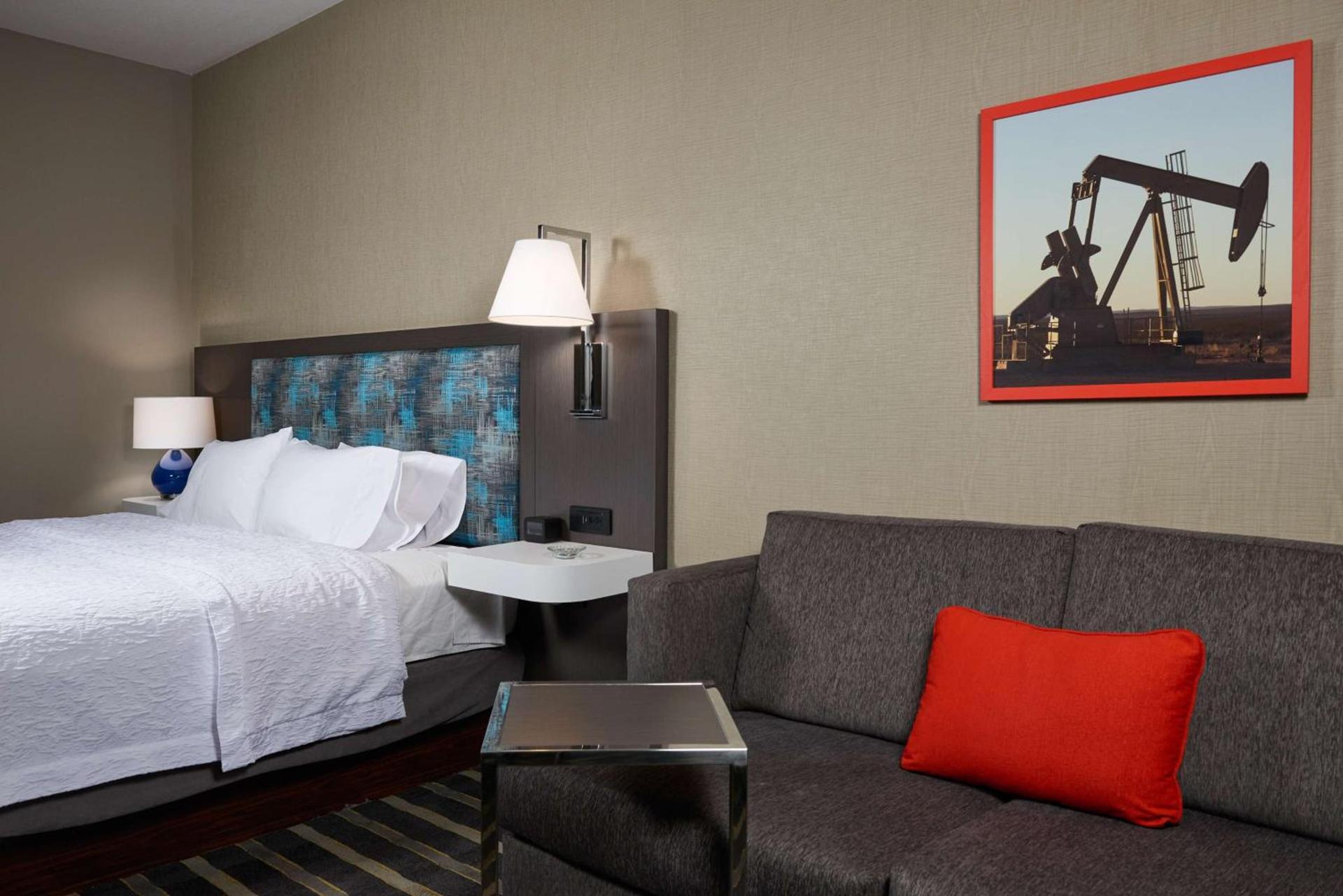 Hampton Inn Eagle Pass photo 30
