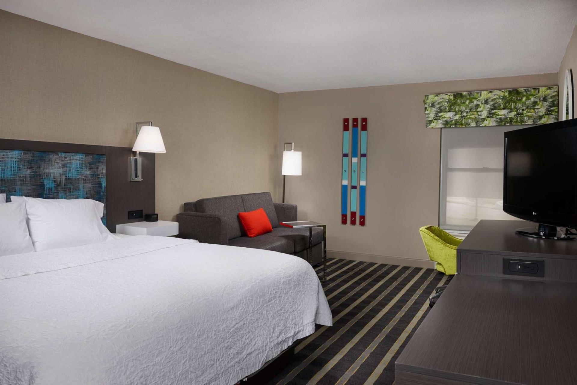 Hampton Inn Eagle Pass photo 22