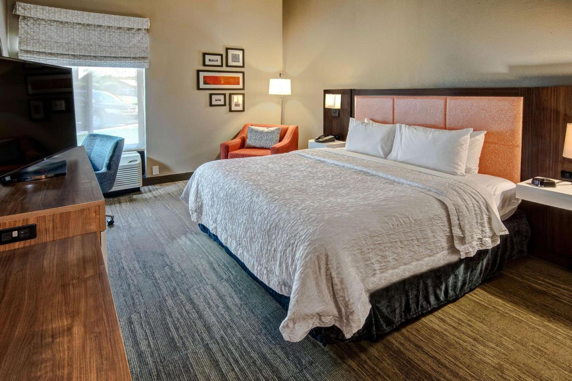 Hampton Inn Elizabeth City photo 28
