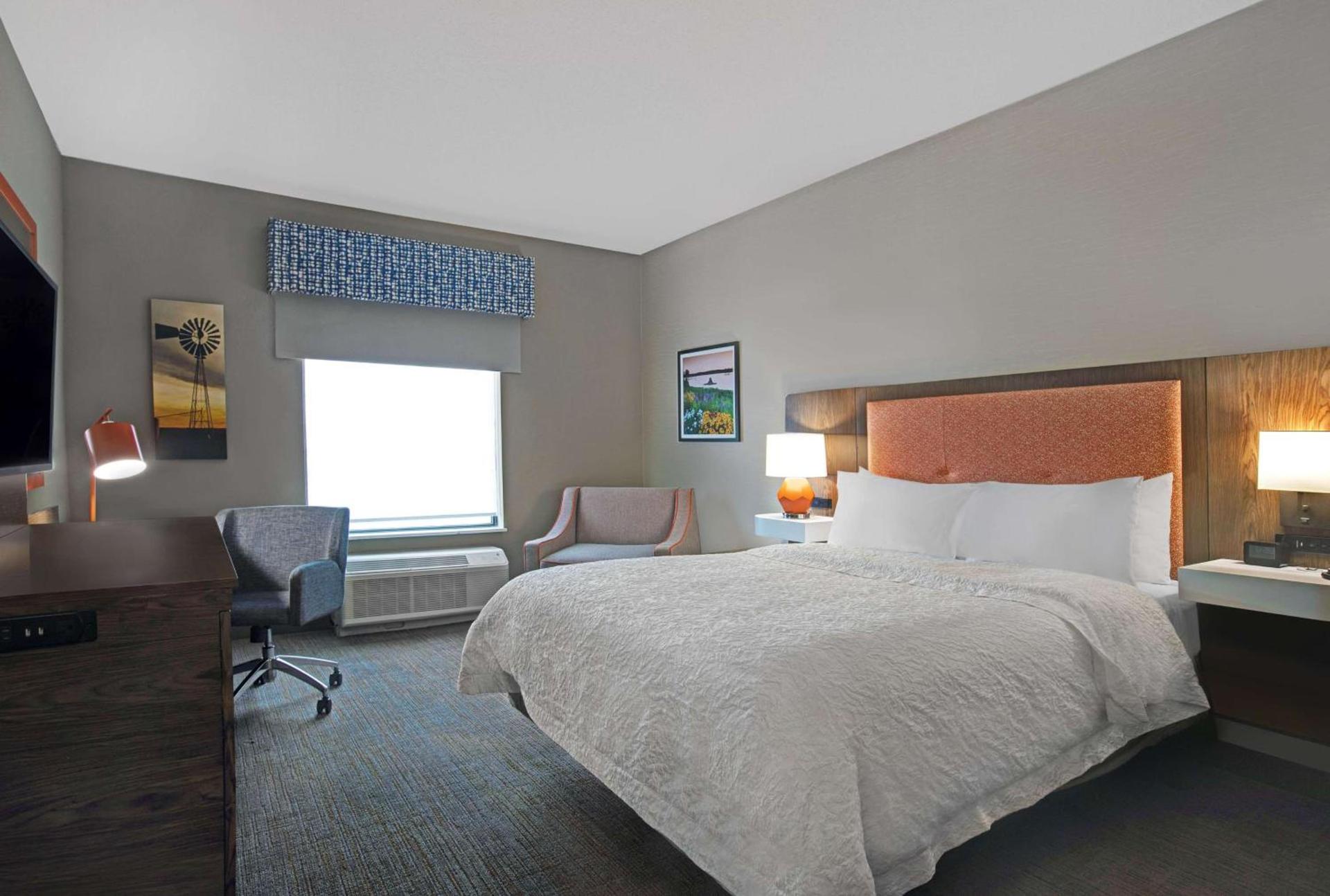 Hampton Inn Keokuk photo 15