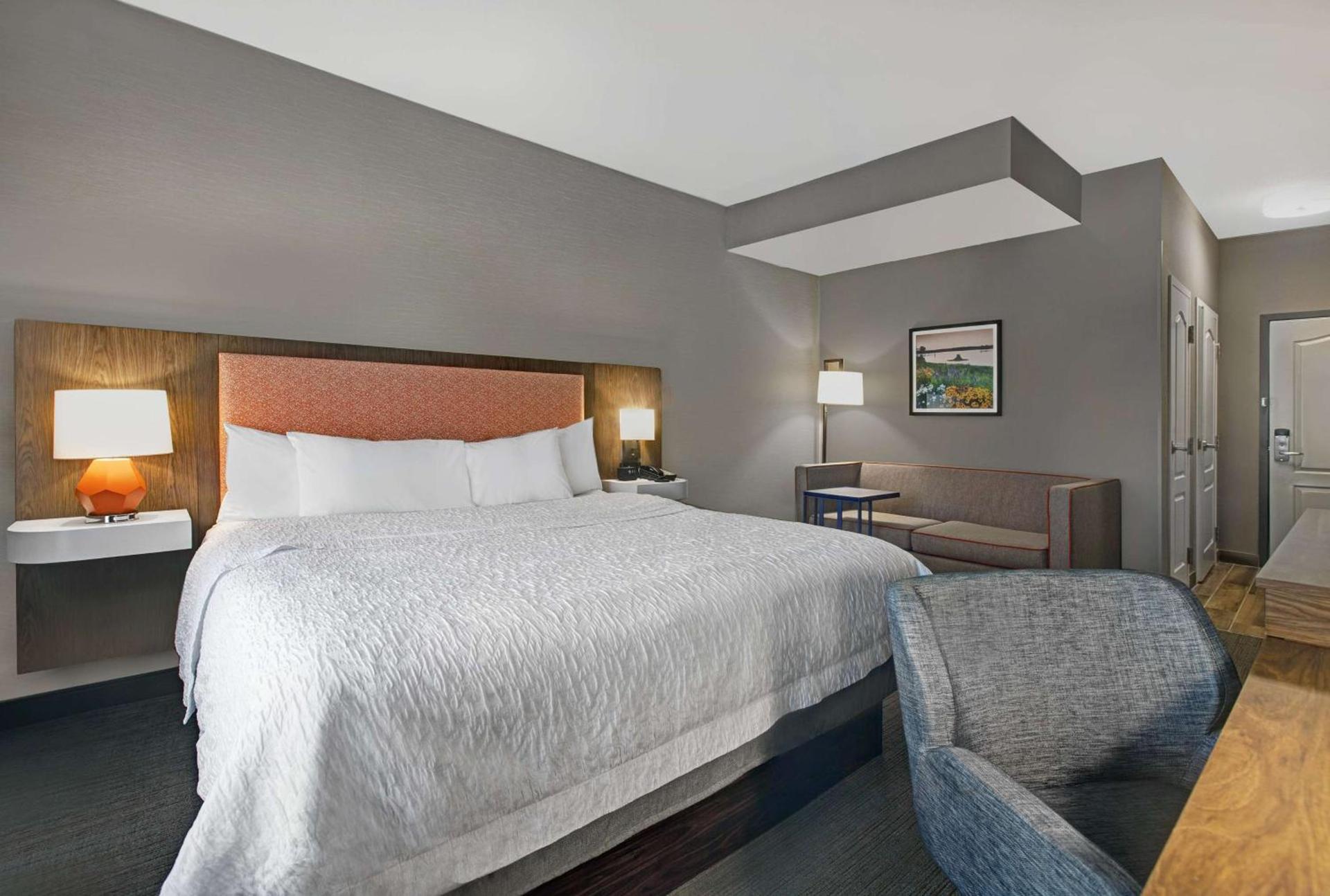 Hampton Inn Keokuk photo 20