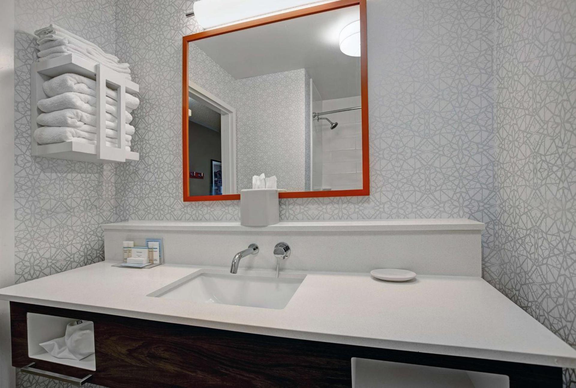 Hampton Inn Keokuk photo 27