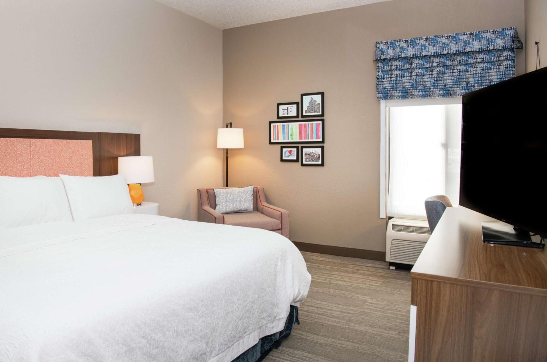Hampton Inn Erie-South photo 28
