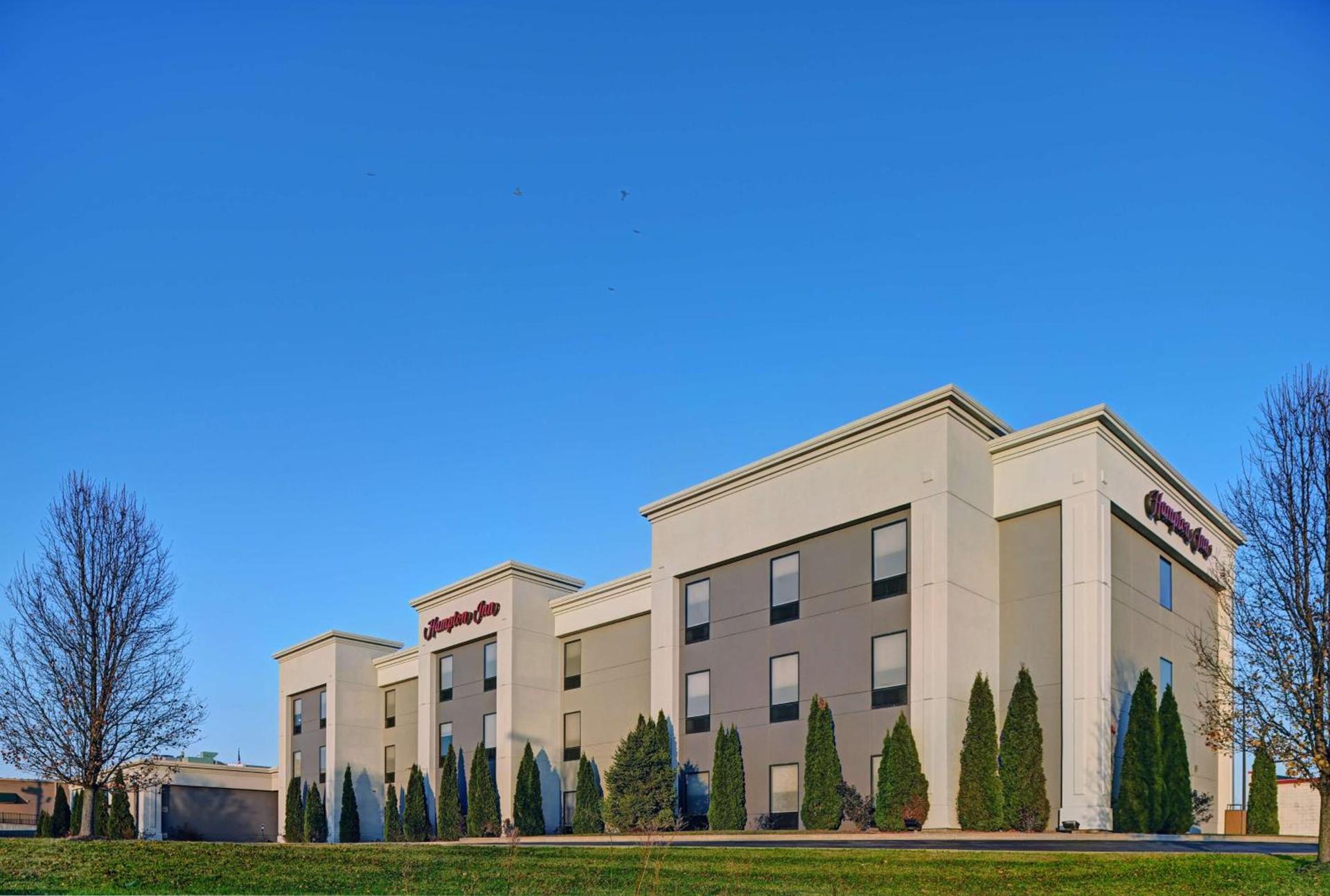 Hampton Inn Farmington photo 1