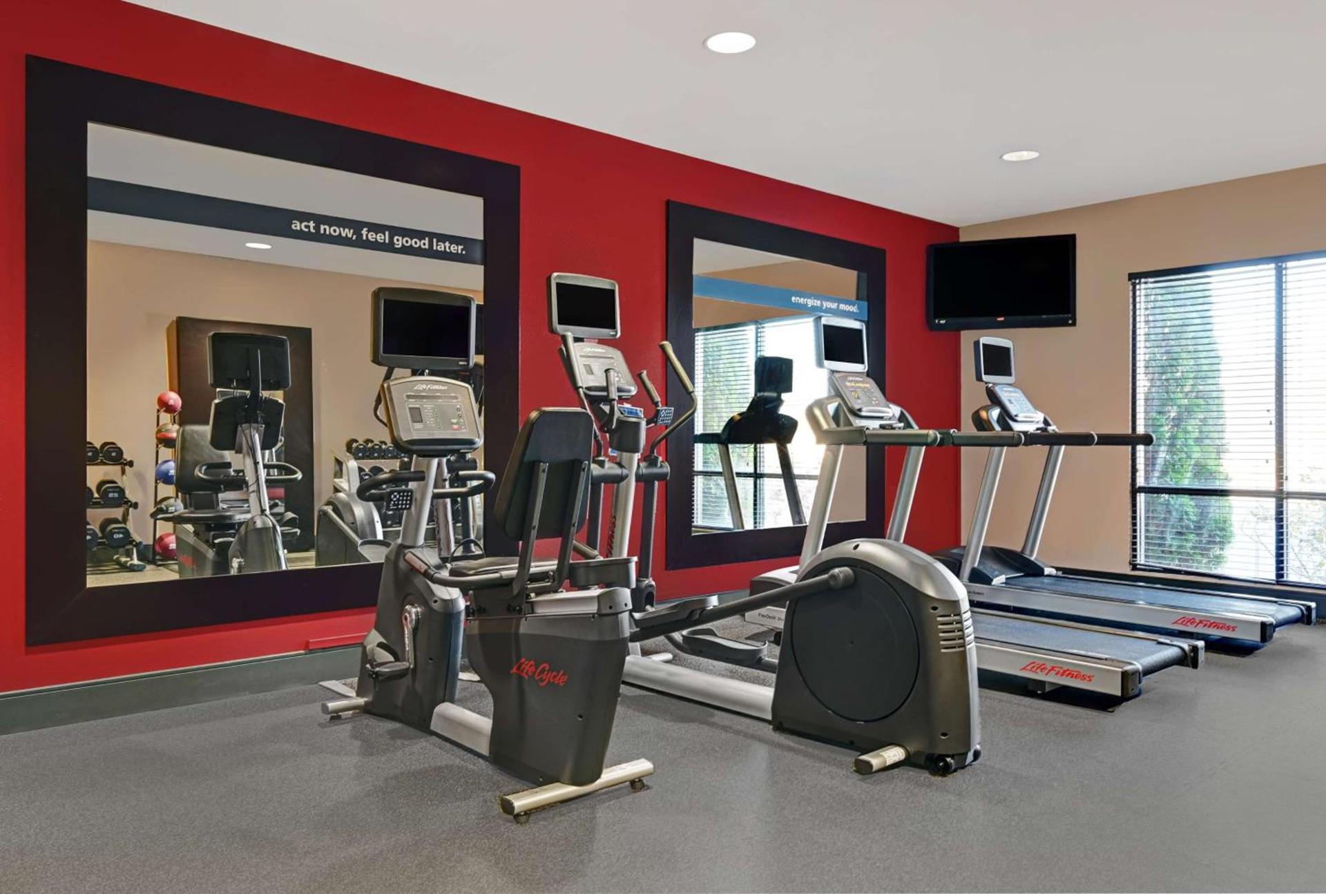 Hampton Inn Farmington photo 15