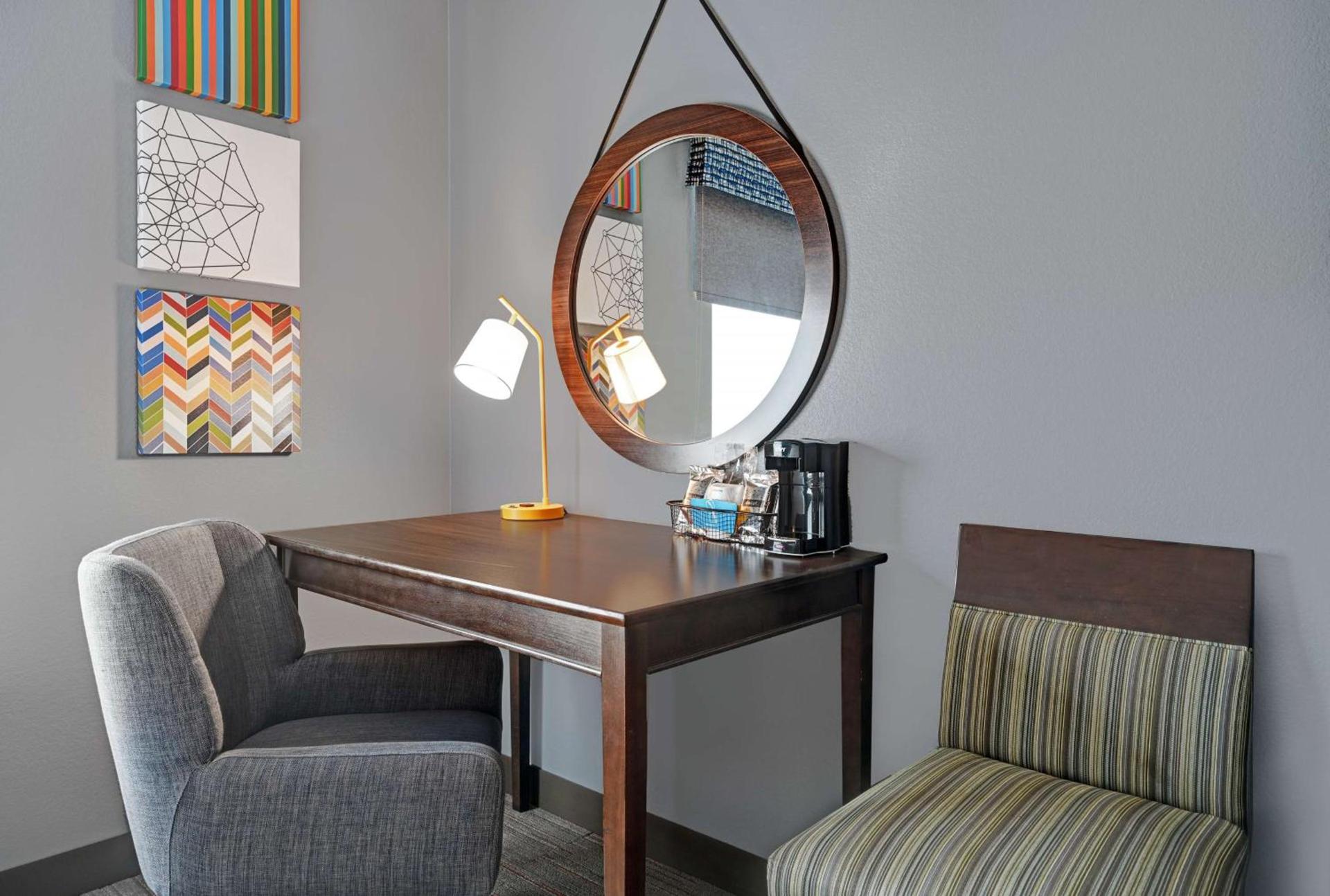 Hampton Inn Farmington photo 19