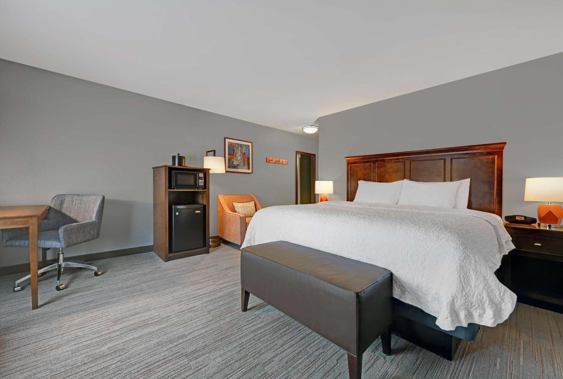 Hampton Inn Farmington photo 23