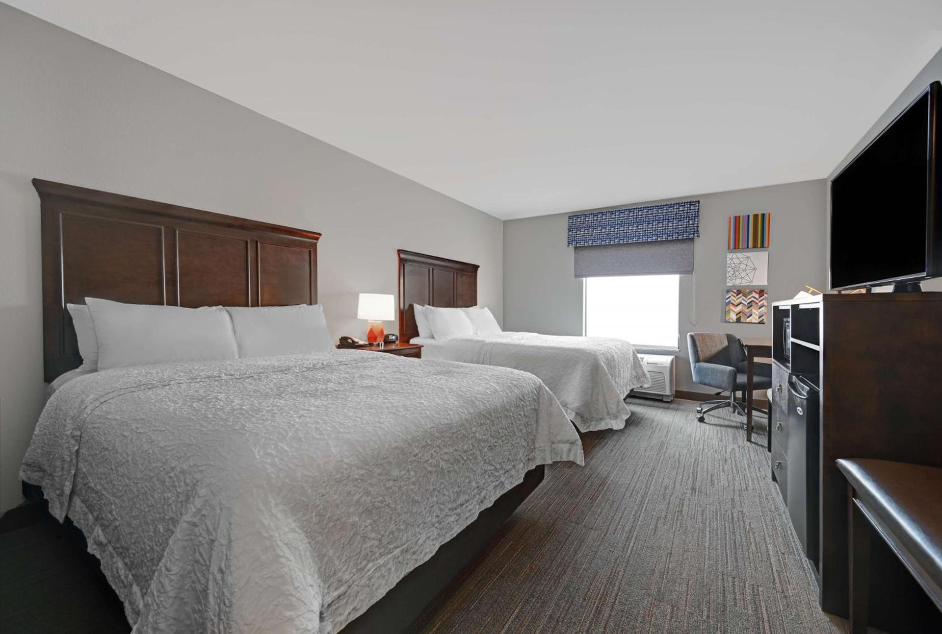 Hampton Inn Farmington photo 27