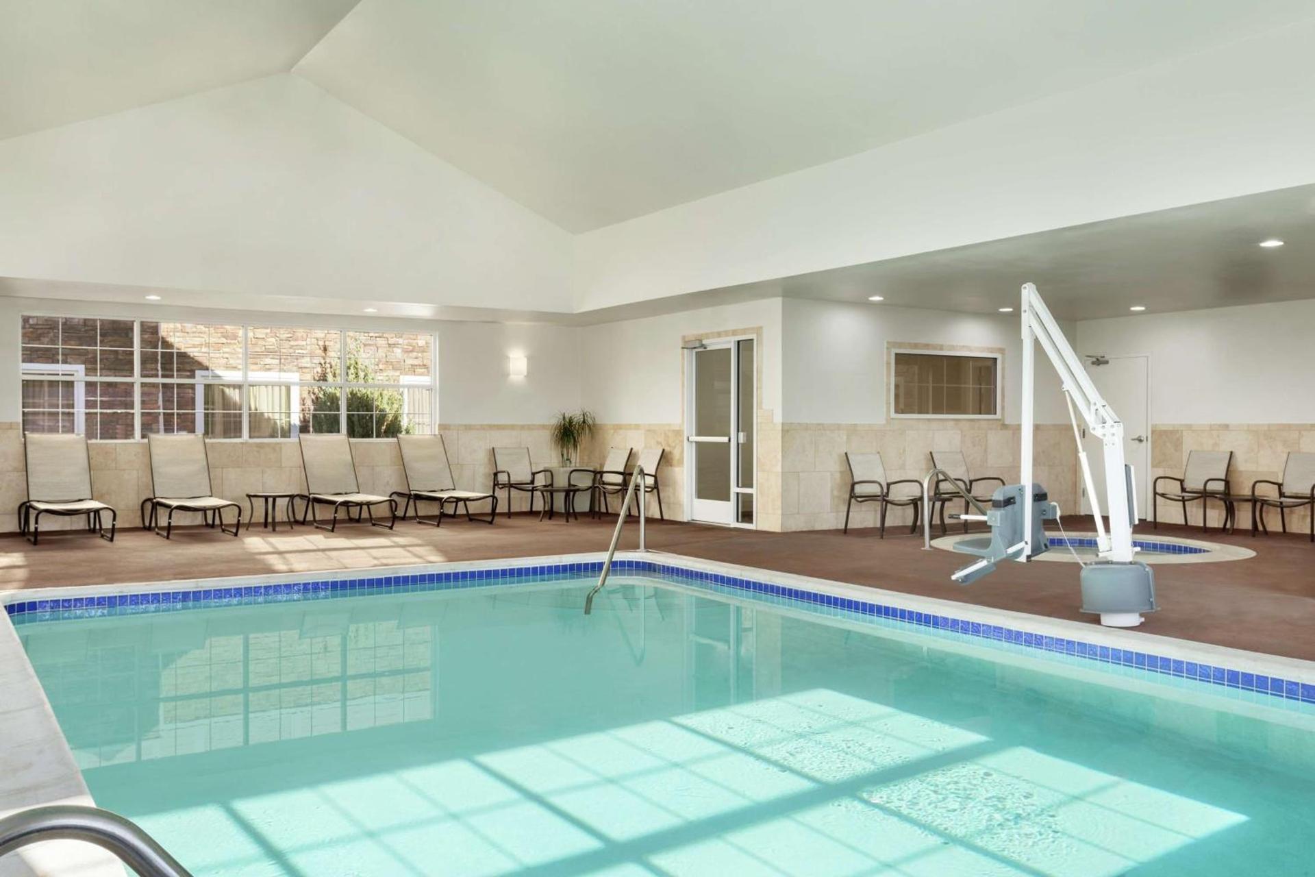 Homewood Suites by Hilton Fargo photo 15