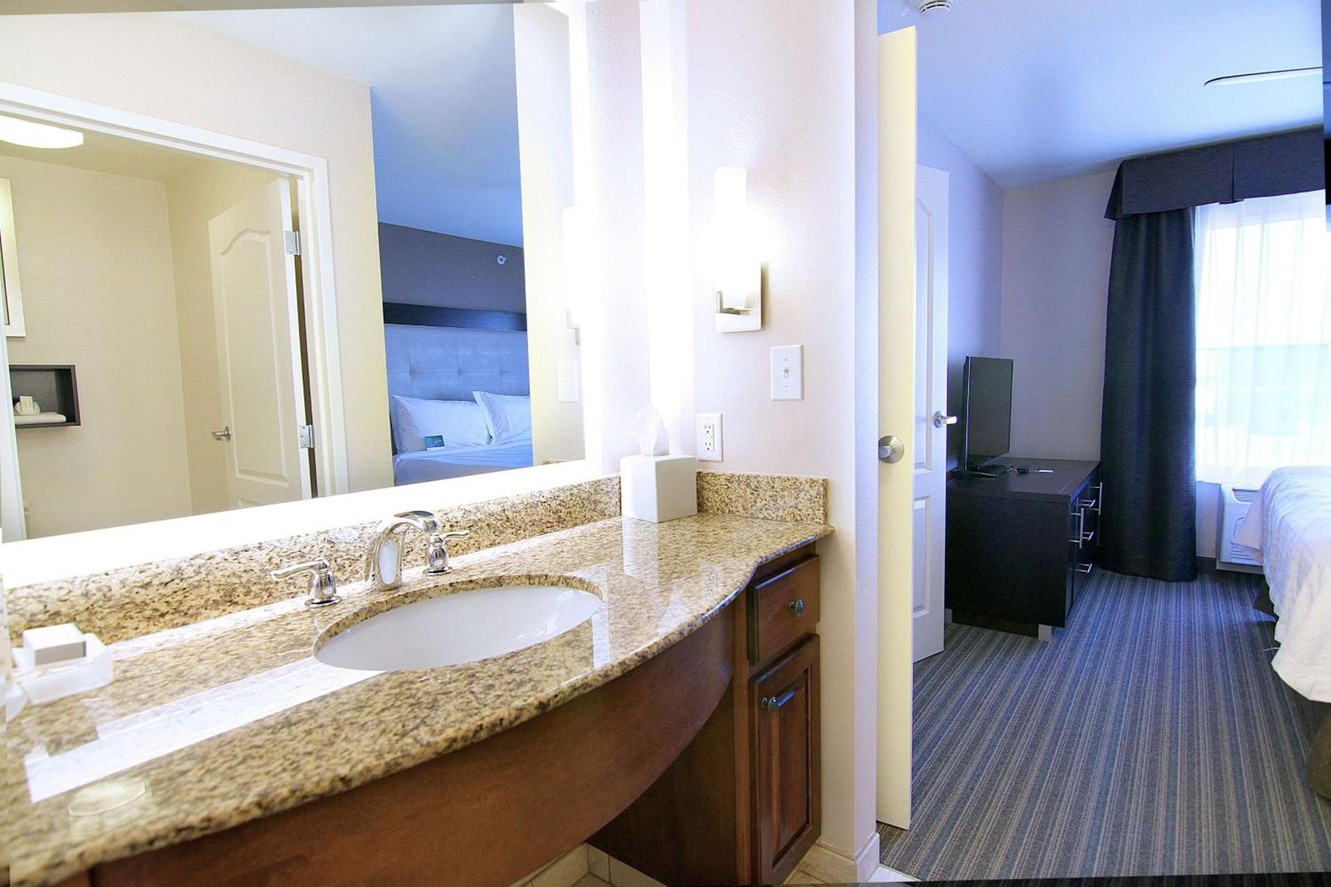 Homewood Suites by Hilton Fargo photo 22
