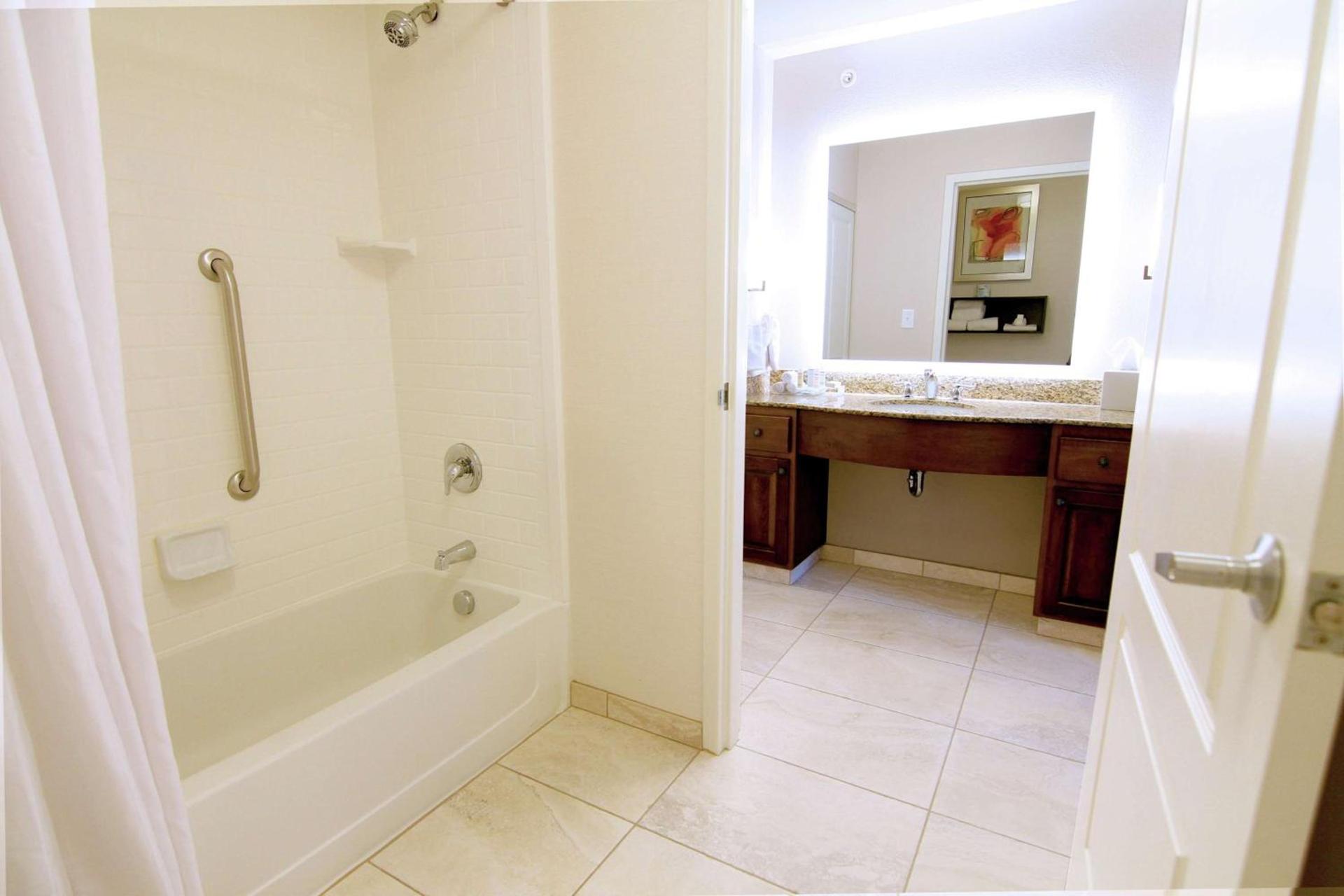 Homewood Suites by Hilton Fargo photo 26