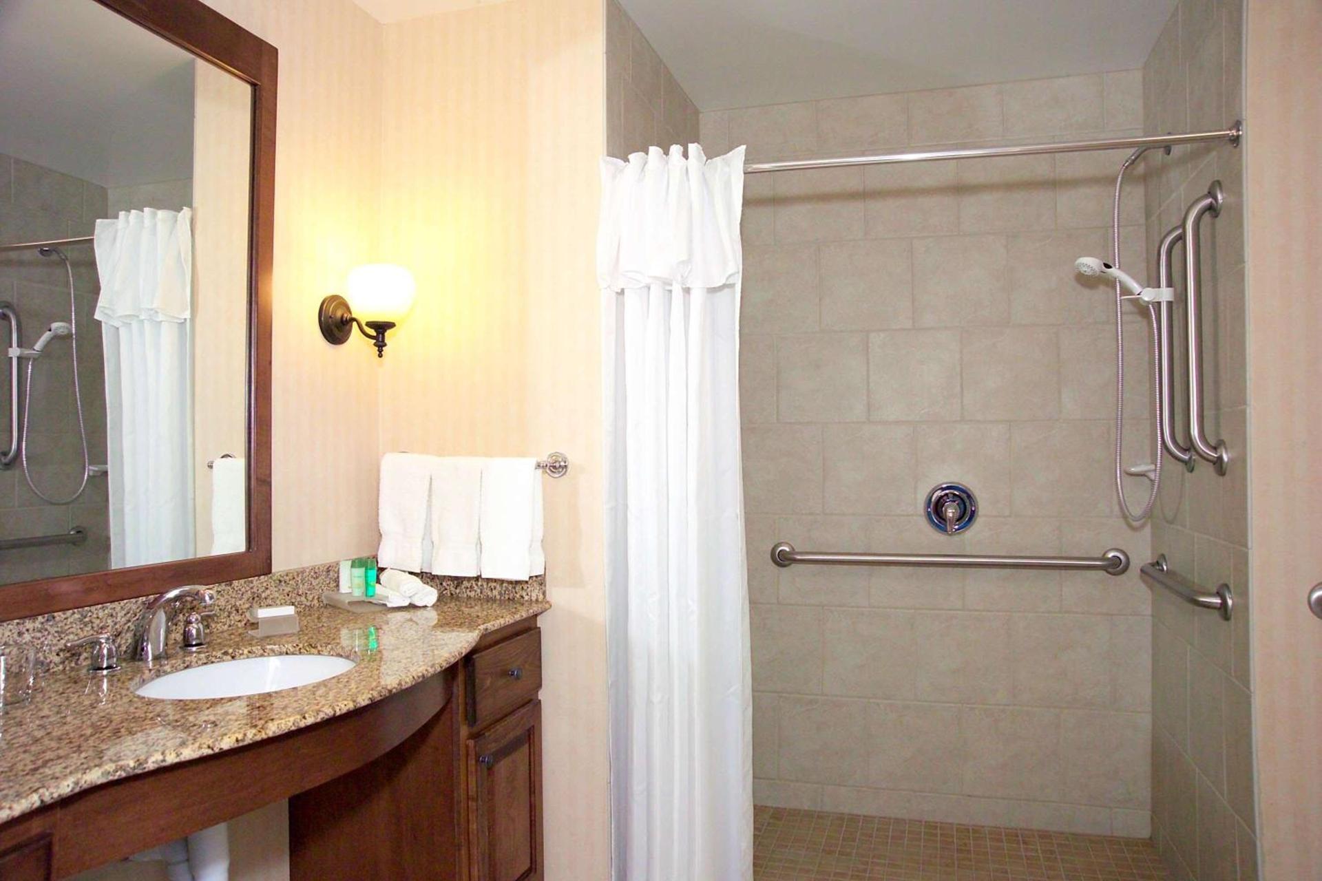 Homewood Suites by Hilton Fargo photo 28