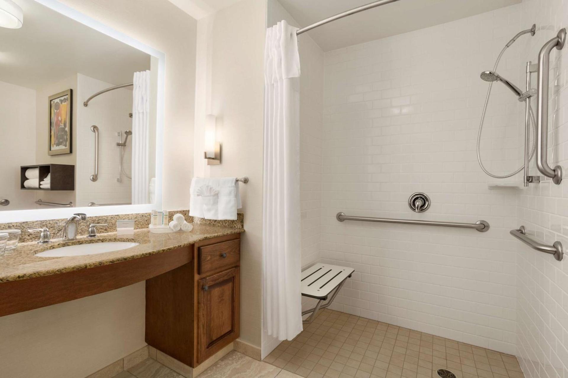 Homewood Suites by Hilton Fargo photo 36