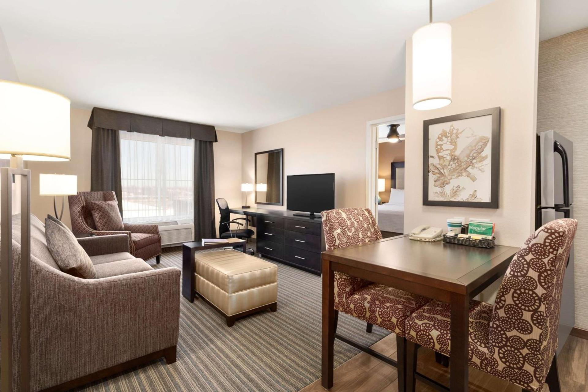 Homewood Suites by Hilton Fargo photo 38