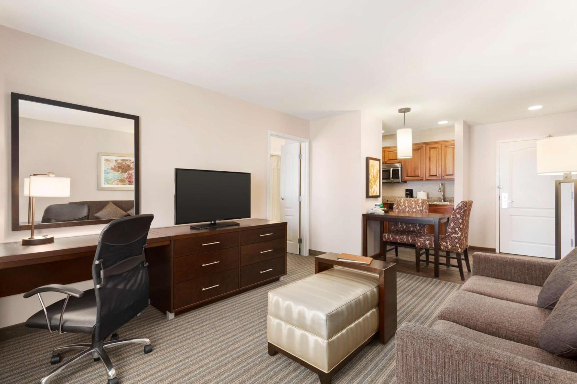 Homewood Suites by Hilton Fargo photo 41