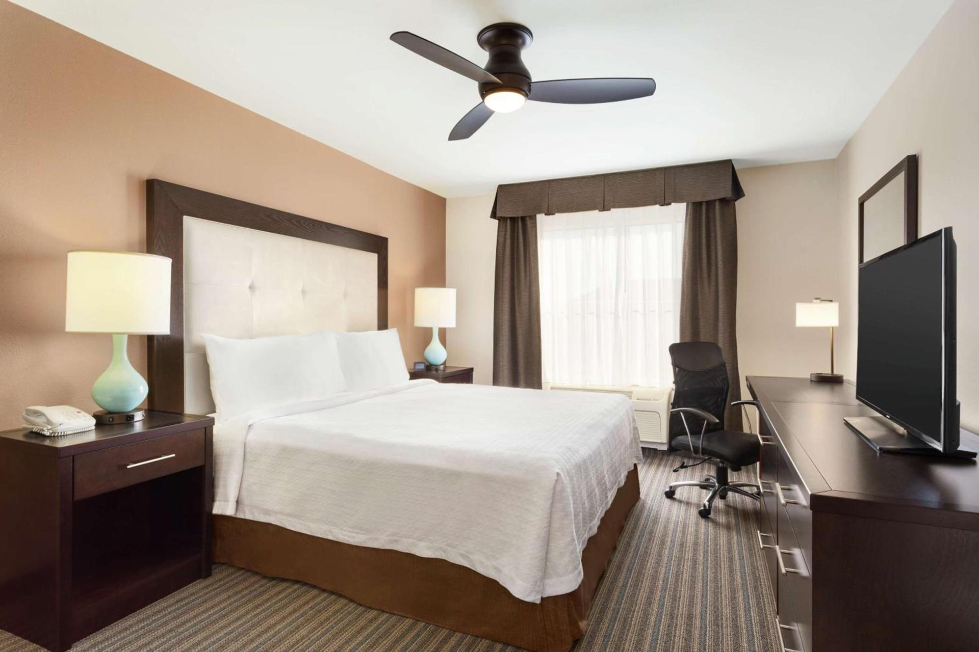 Homewood Suites by Hilton Fargo photo 48