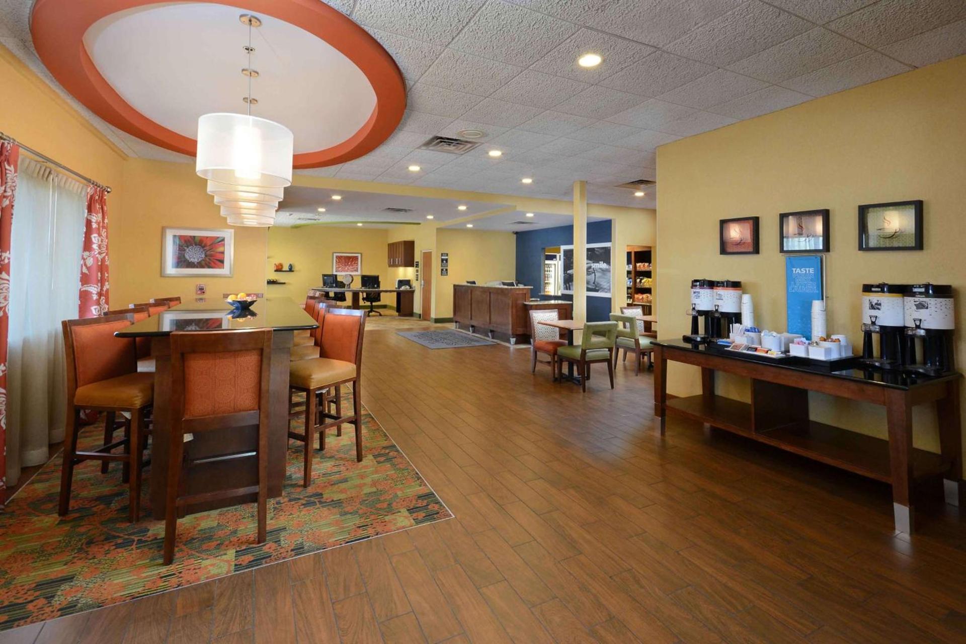 Hampton Inn Fayetteville Fort Bragg photo 31