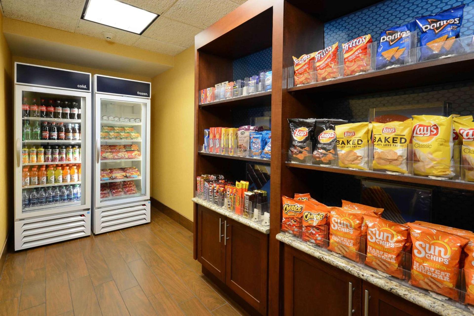 Hampton Inn Fayetteville Fort Bragg photo 20