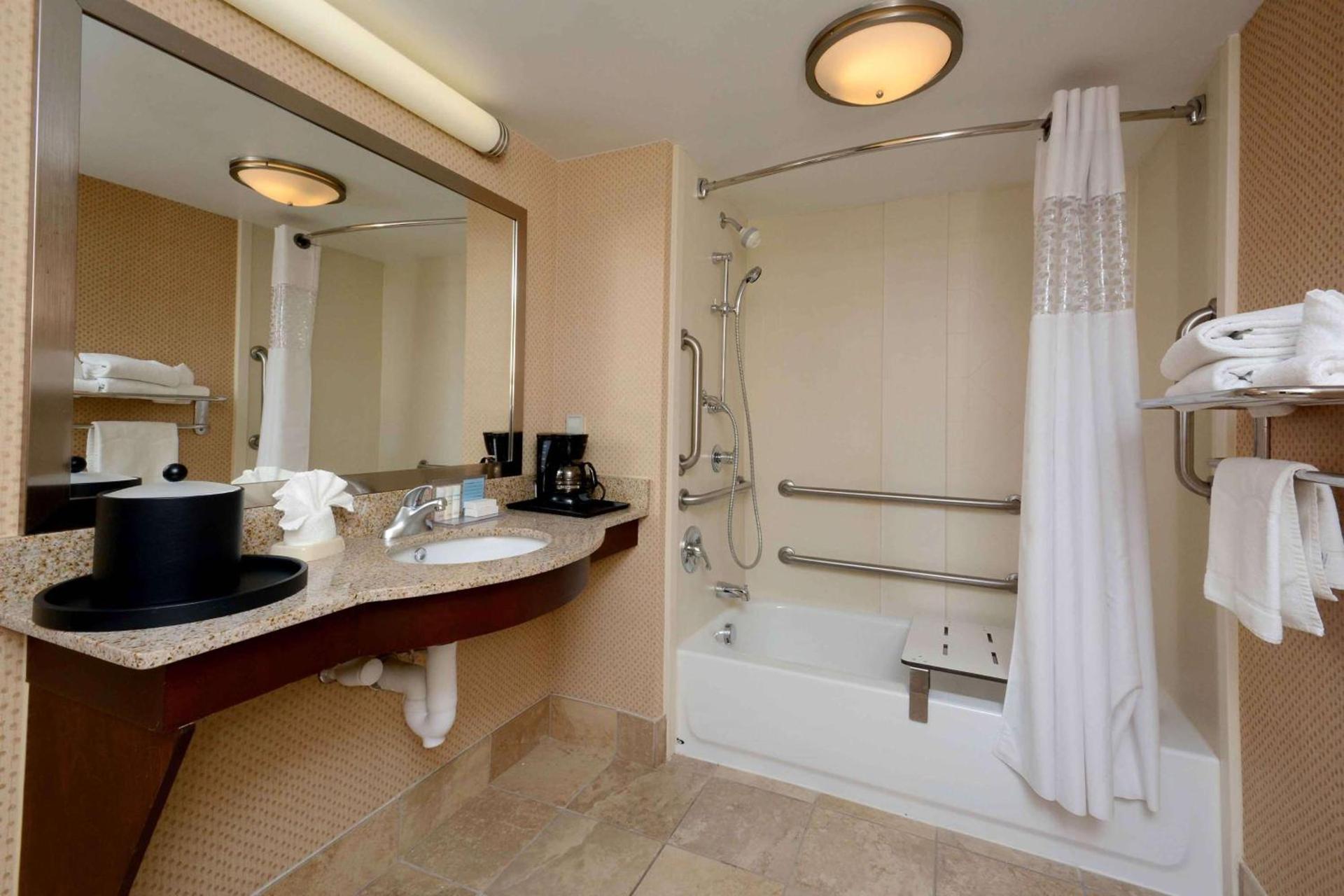 Hampton Inn Fayetteville Fort Bragg photo 24