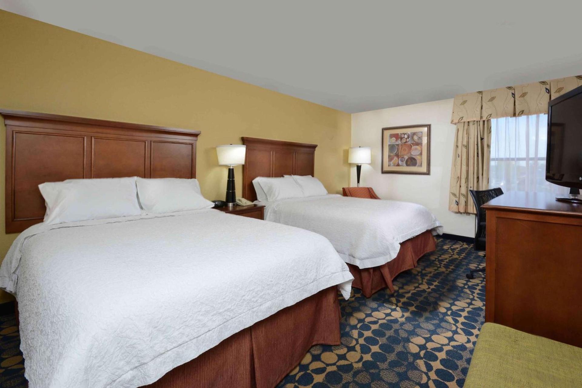 Hampton Inn Fayetteville Fort Bragg photo 2
