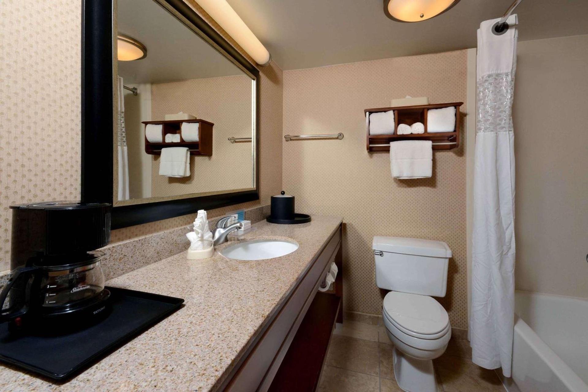 Hampton Inn Fayetteville Fort Bragg photo 9
