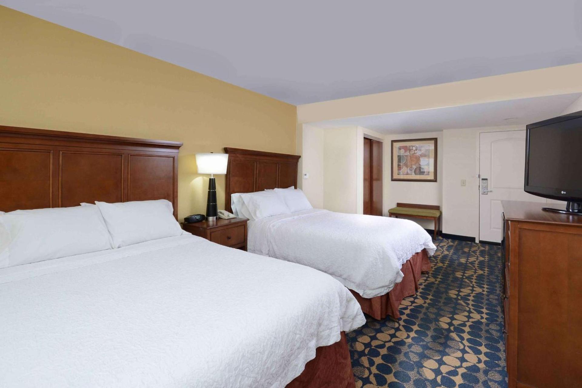 Hampton Inn Fayetteville Fort Bragg photo 37