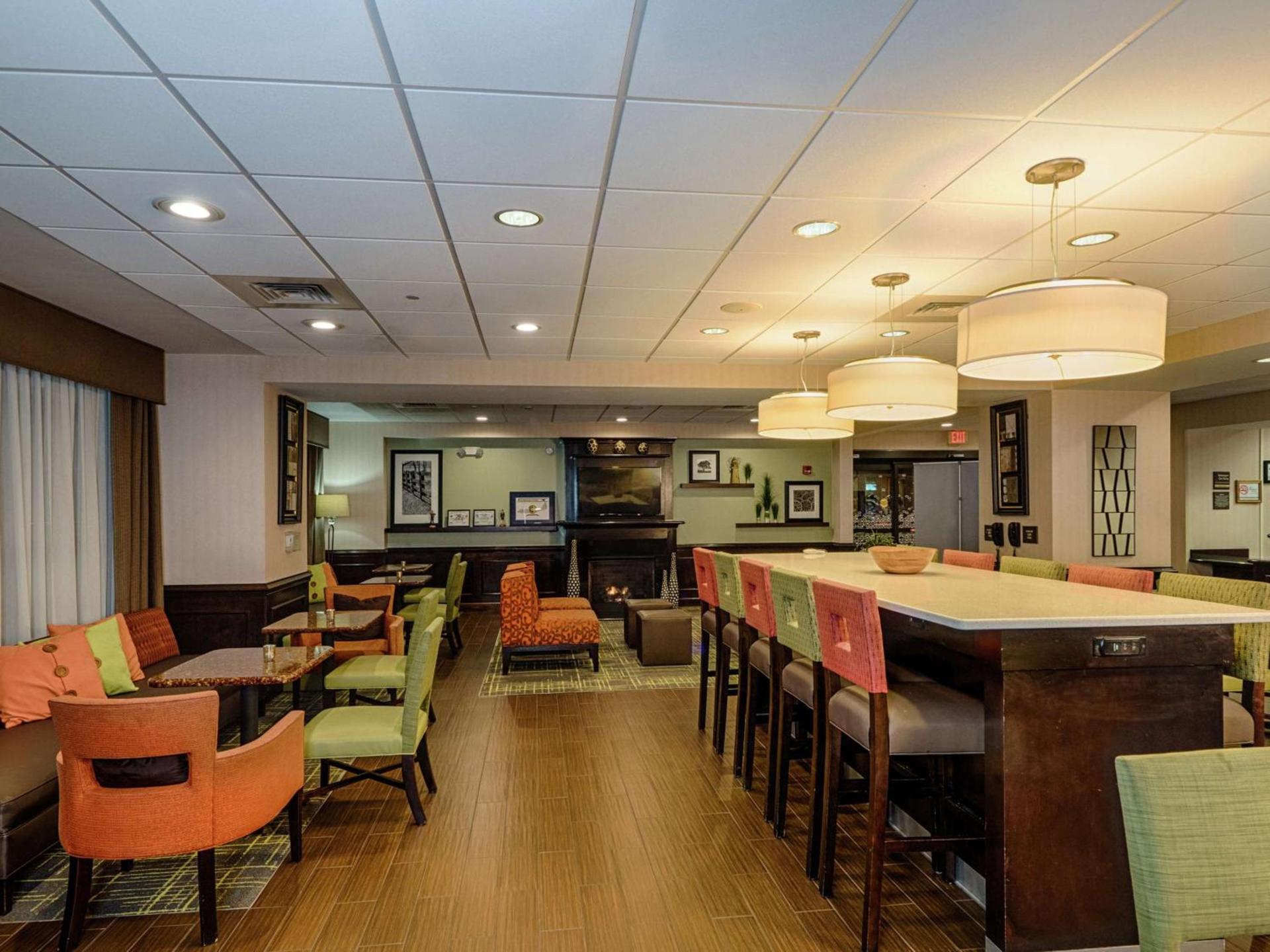 Hampton Inn Spring Lake Fayetteville photo 3