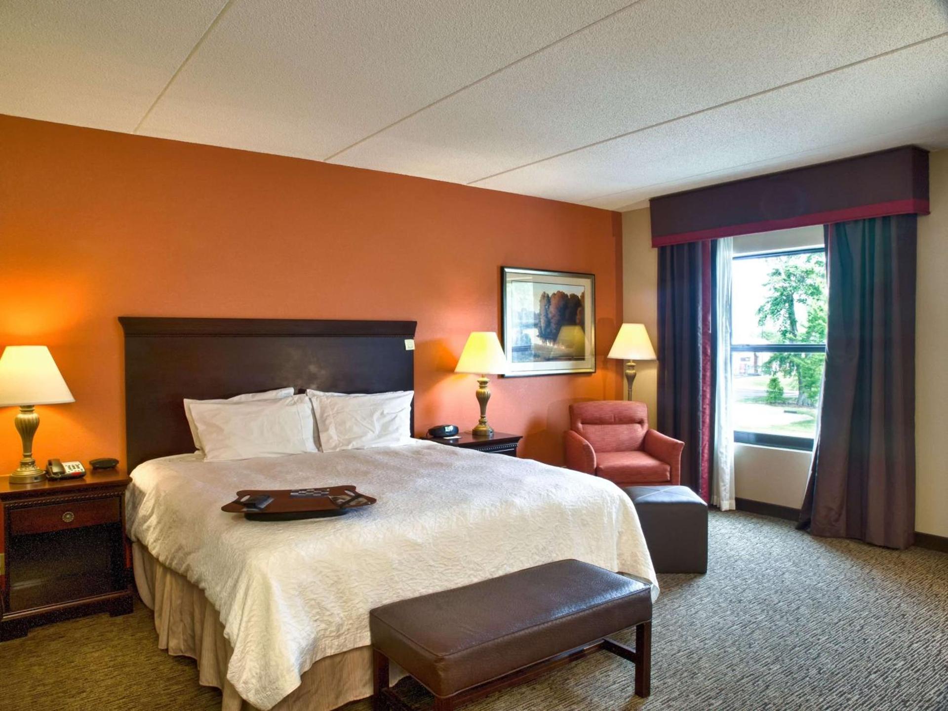 Hampton Inn Spring Lake Fayetteville photo 36