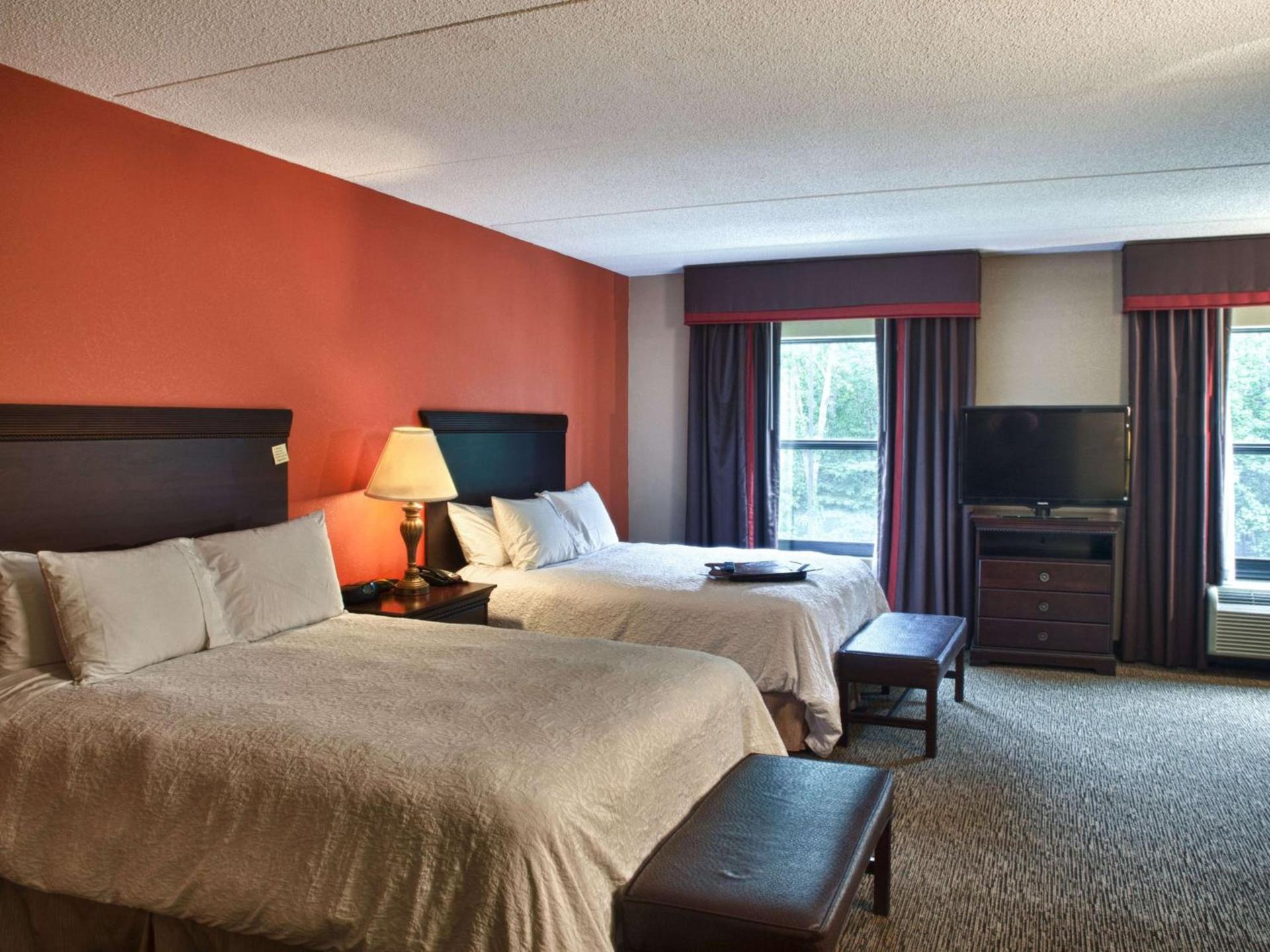 Hampton Inn Spring Lake Fayetteville photo 37