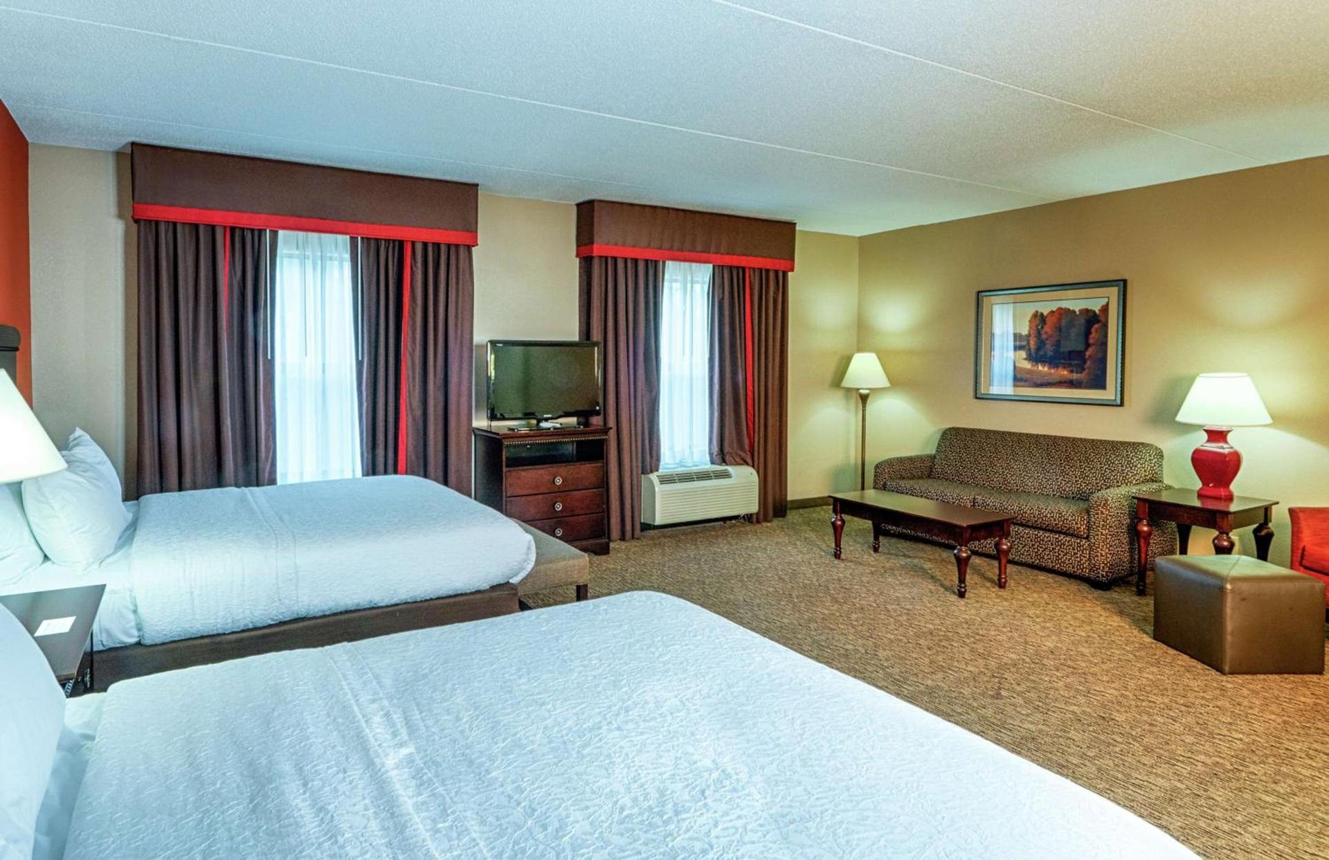 Hampton Inn Spring Lake Fayetteville photo 79