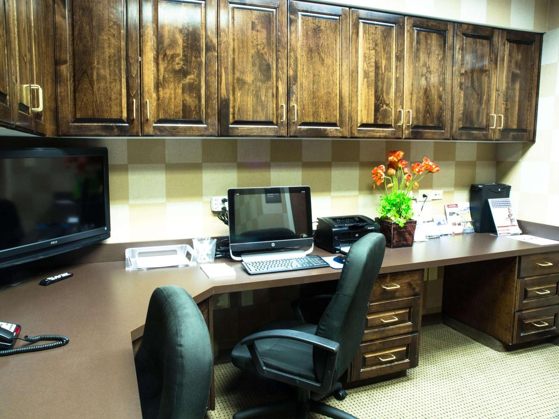 Hampton Inn Spring Lake Fayetteville photo 82