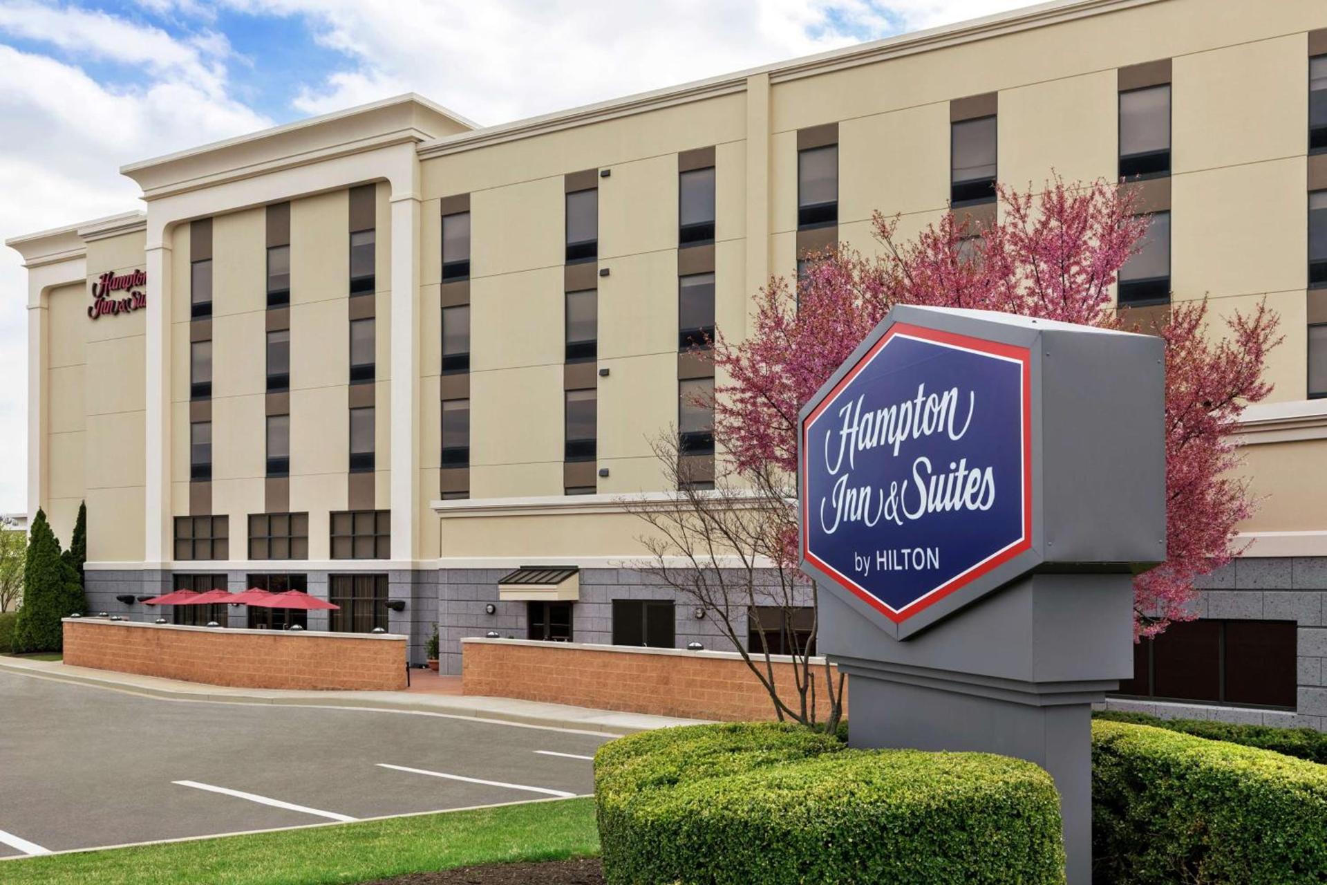 Hampton Inn & Suites Frederick/Fort Detrick photo 3