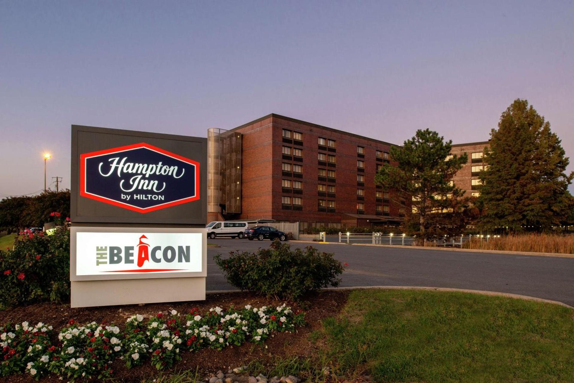 Hampton Inn Frederick photo 3