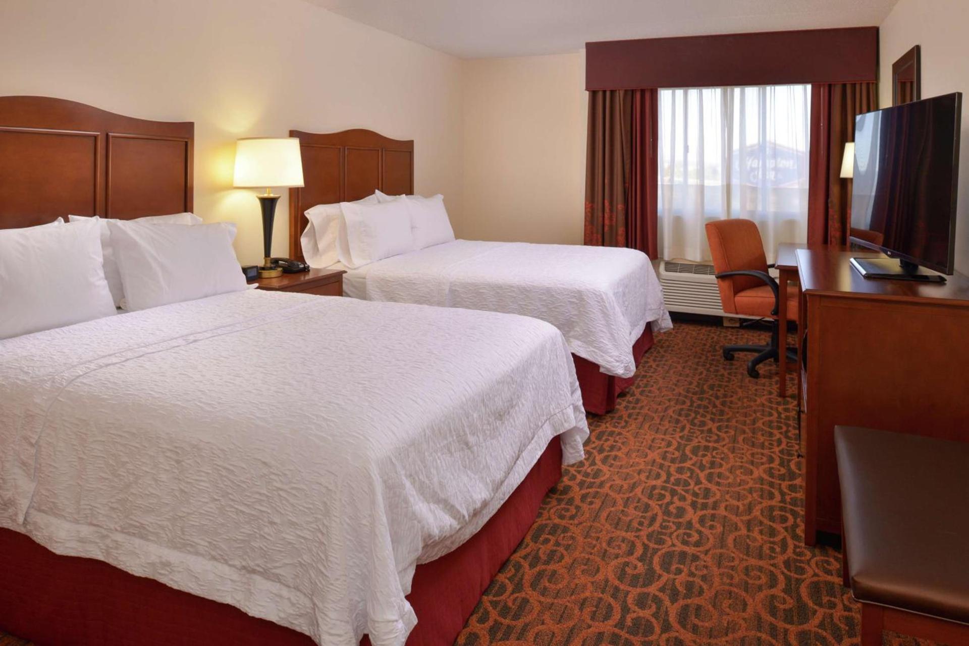 Hampton Inn Frederick photo 38
