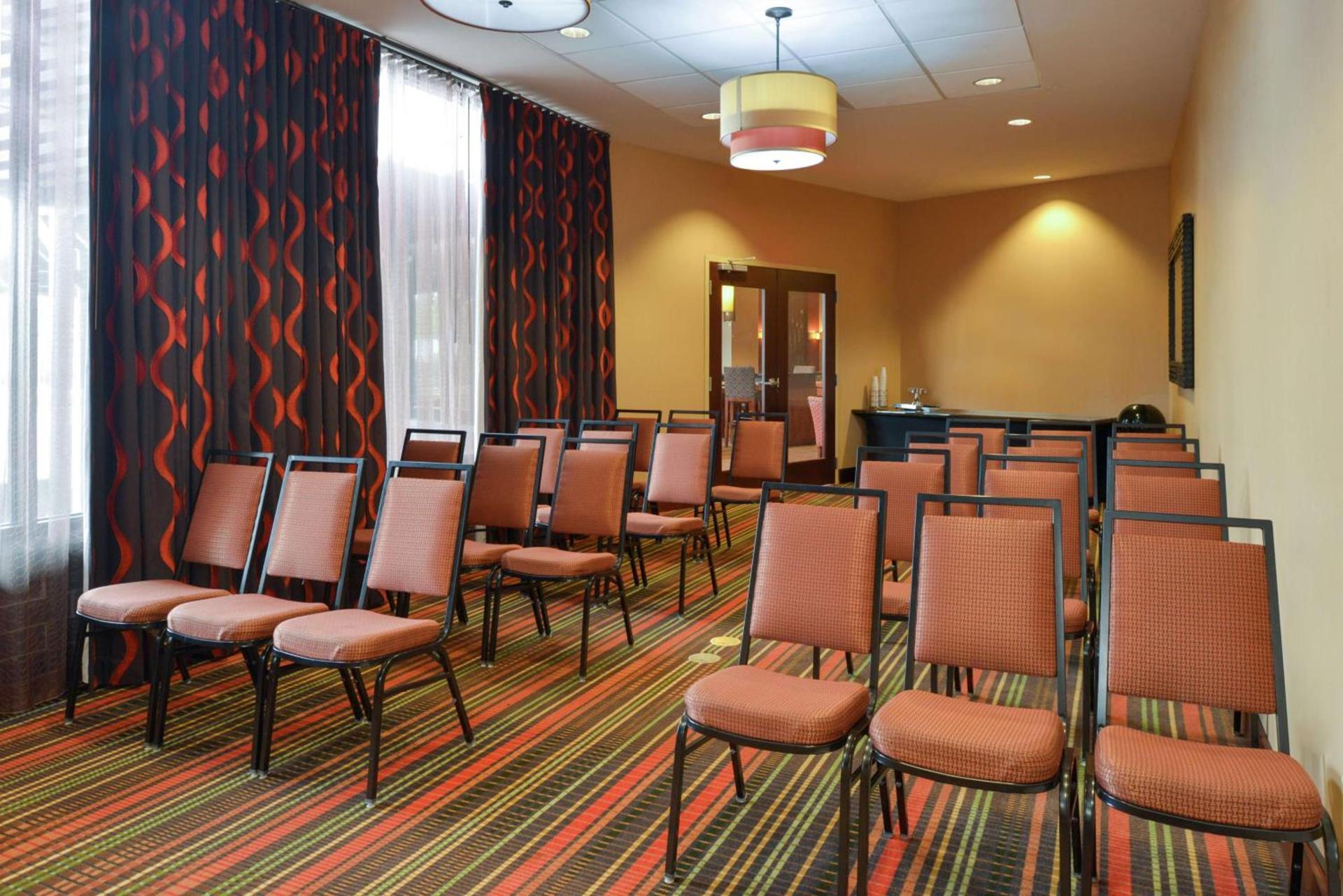 Hampton Inn Frederick photo 42