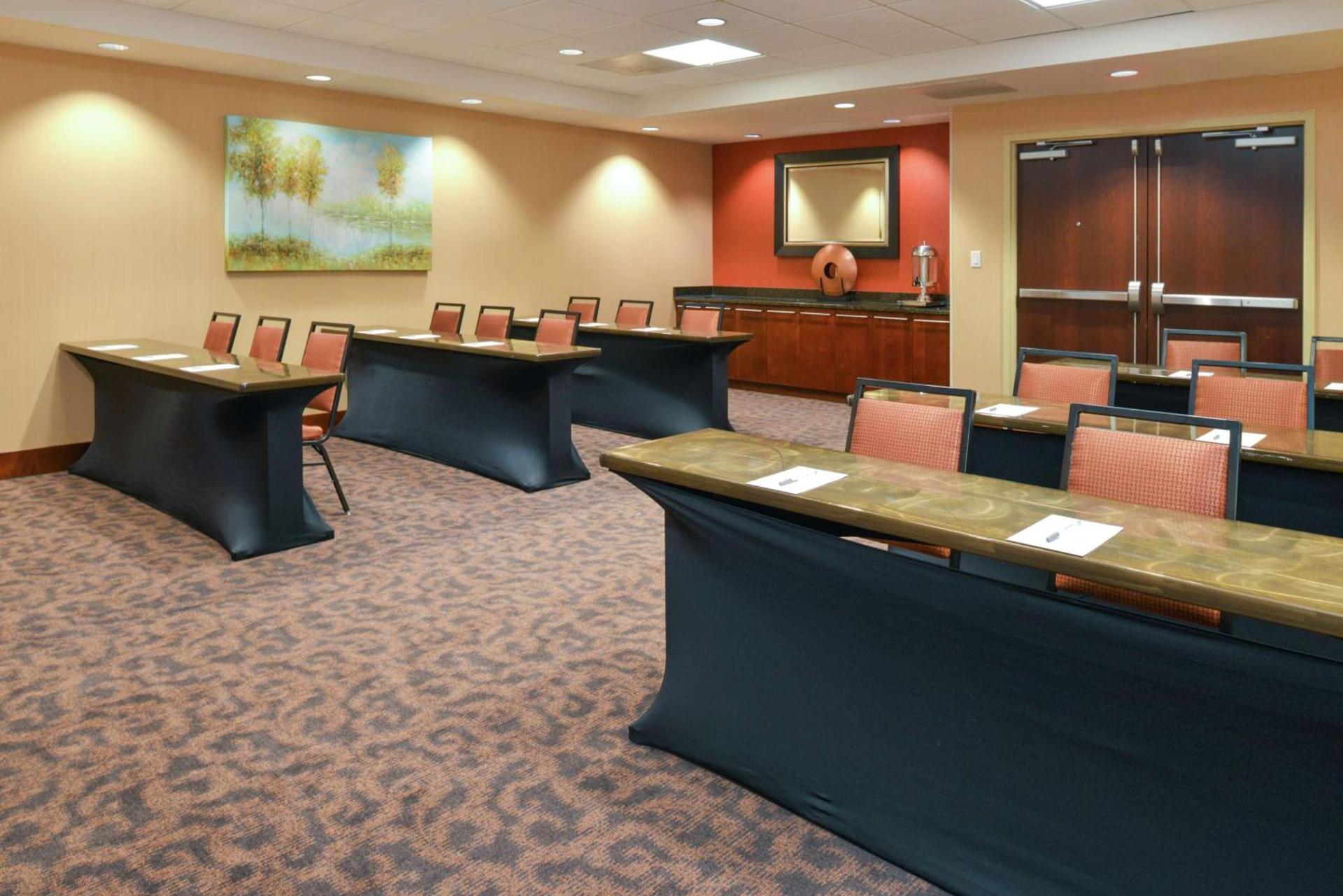 Hampton Inn Frederick photo 44