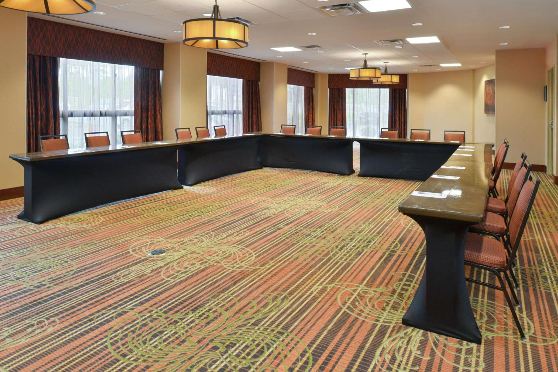 Hampton Inn Frederick photo 49