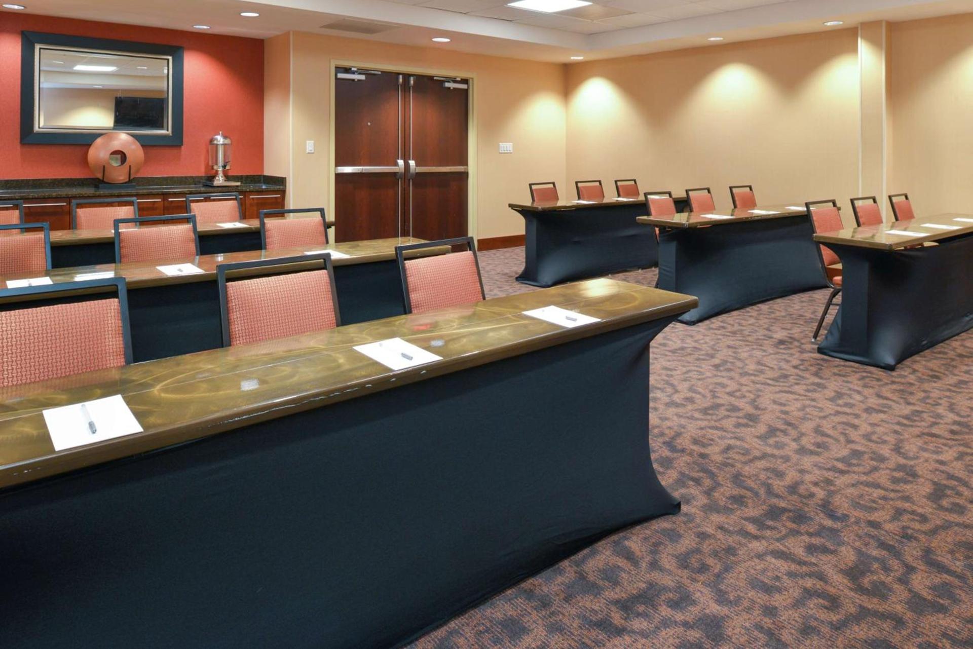 Hampton Inn Frederick photo 51