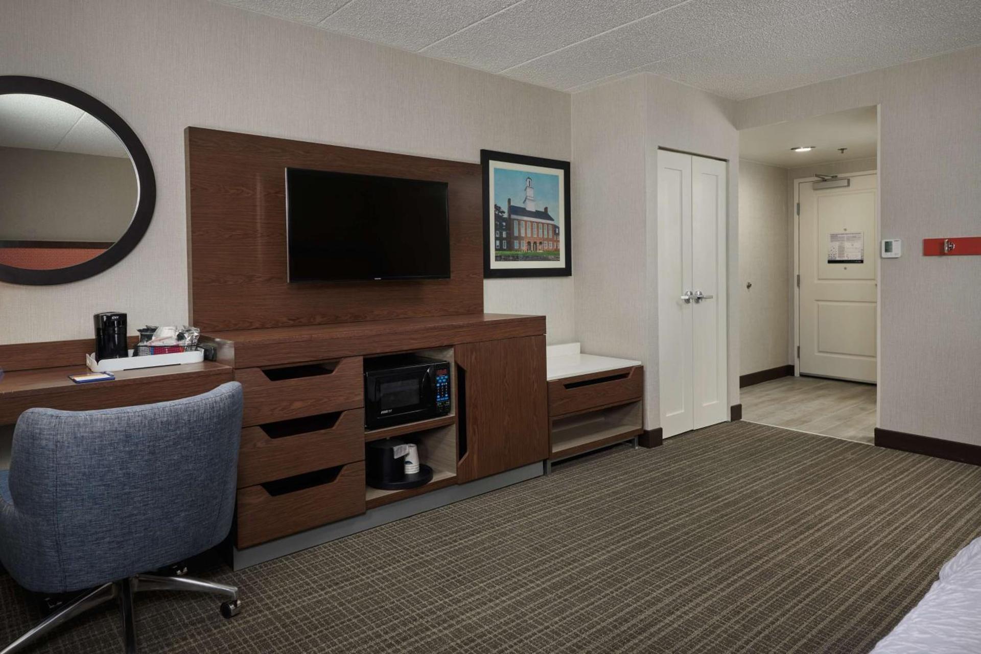 Hampton Inn Fairfax City photo 13