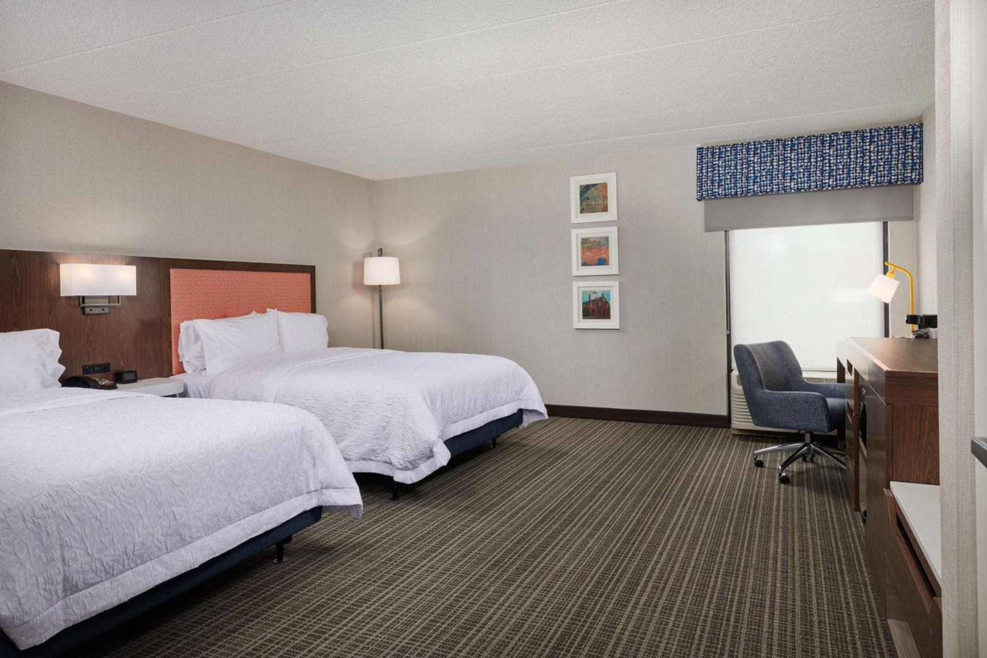 Hampton Inn Fairfax City photo 14