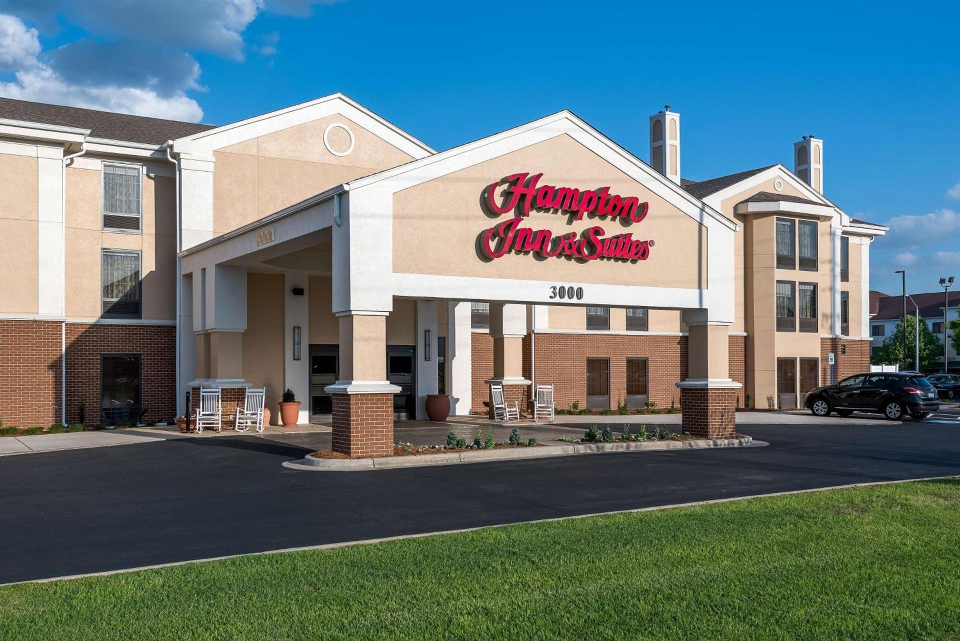 Hampton Inn & Suites Florence Center photo 1