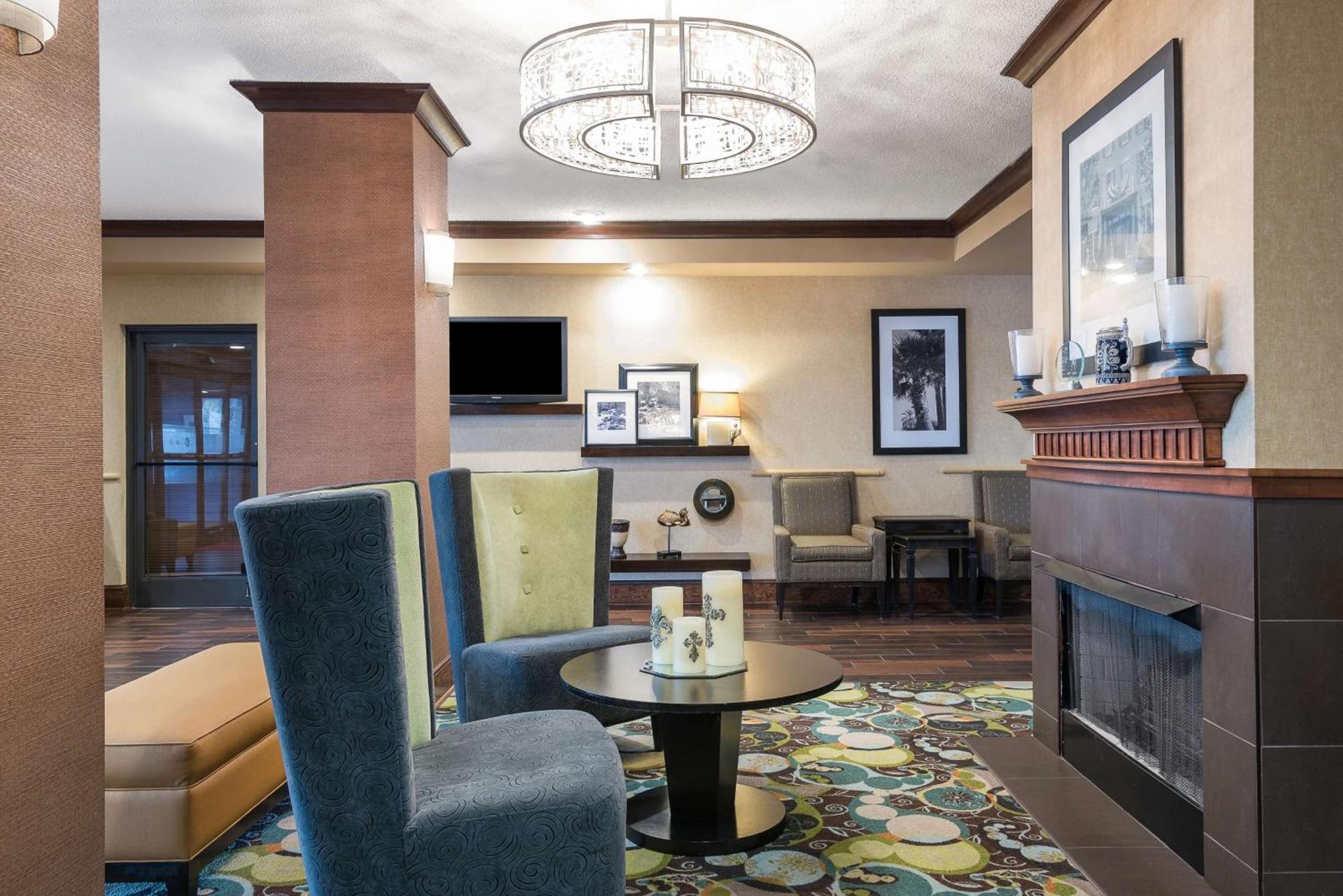 Hampton Inn & Suites Florence Center photo 5