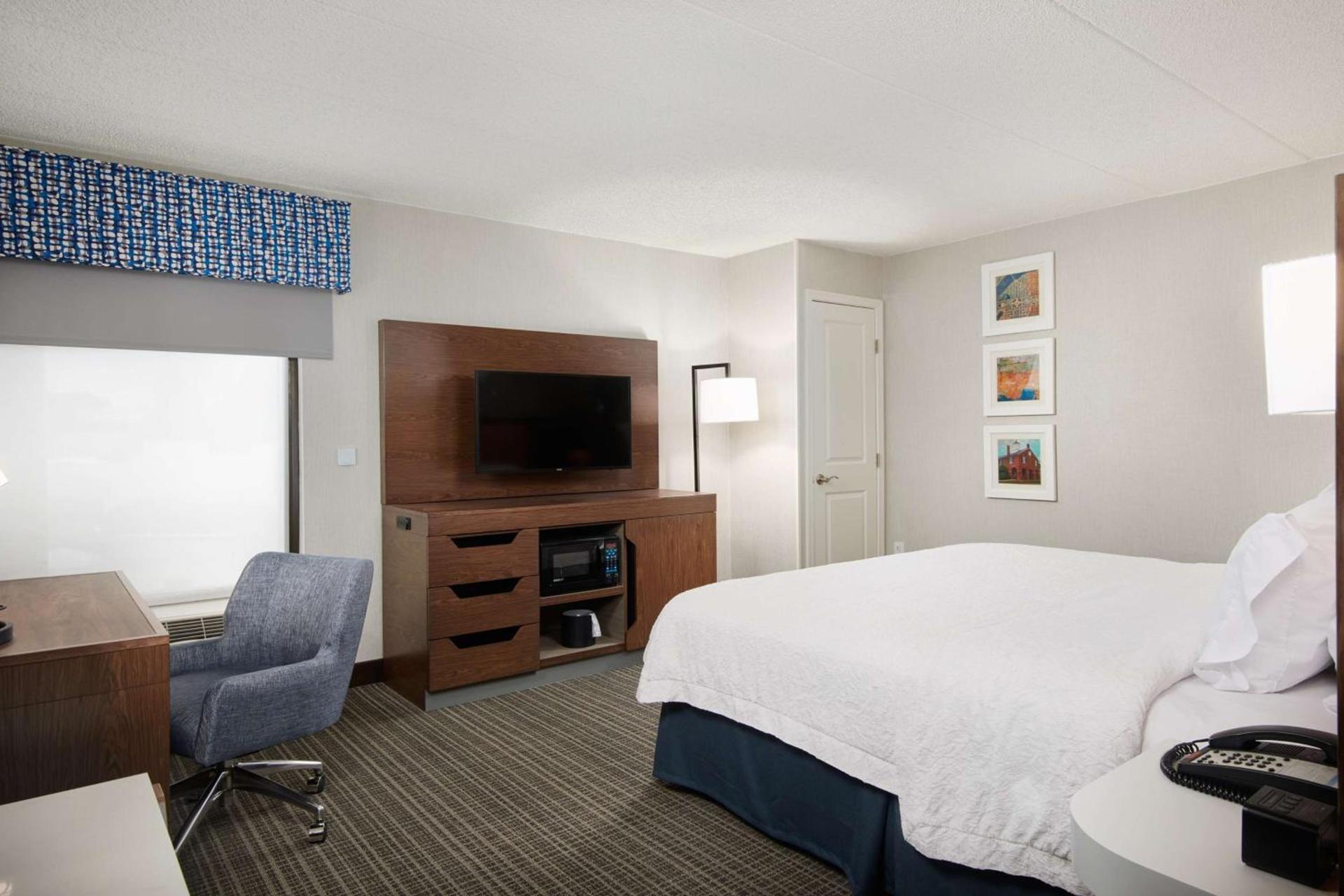 Hampton Inn Fairfax City photo 35