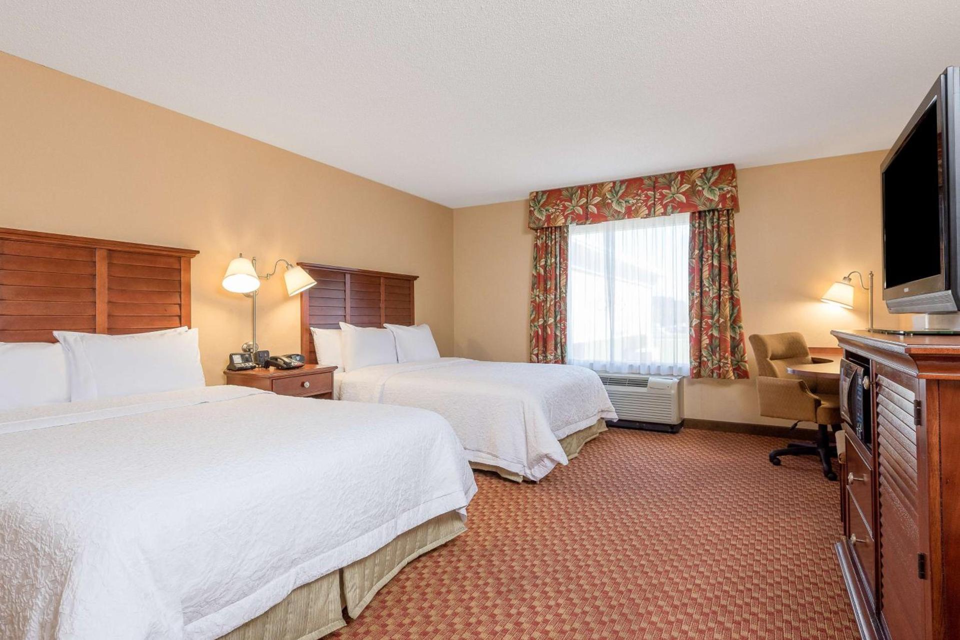 Hampton Inn & Suites Florence-North-I-95 photo 22