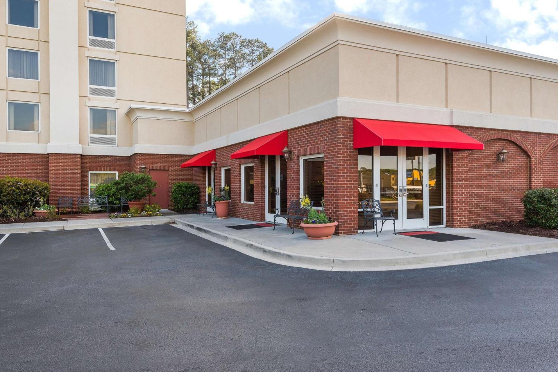 Hampton Inn & Suites Florence-North-I-95 photo 37