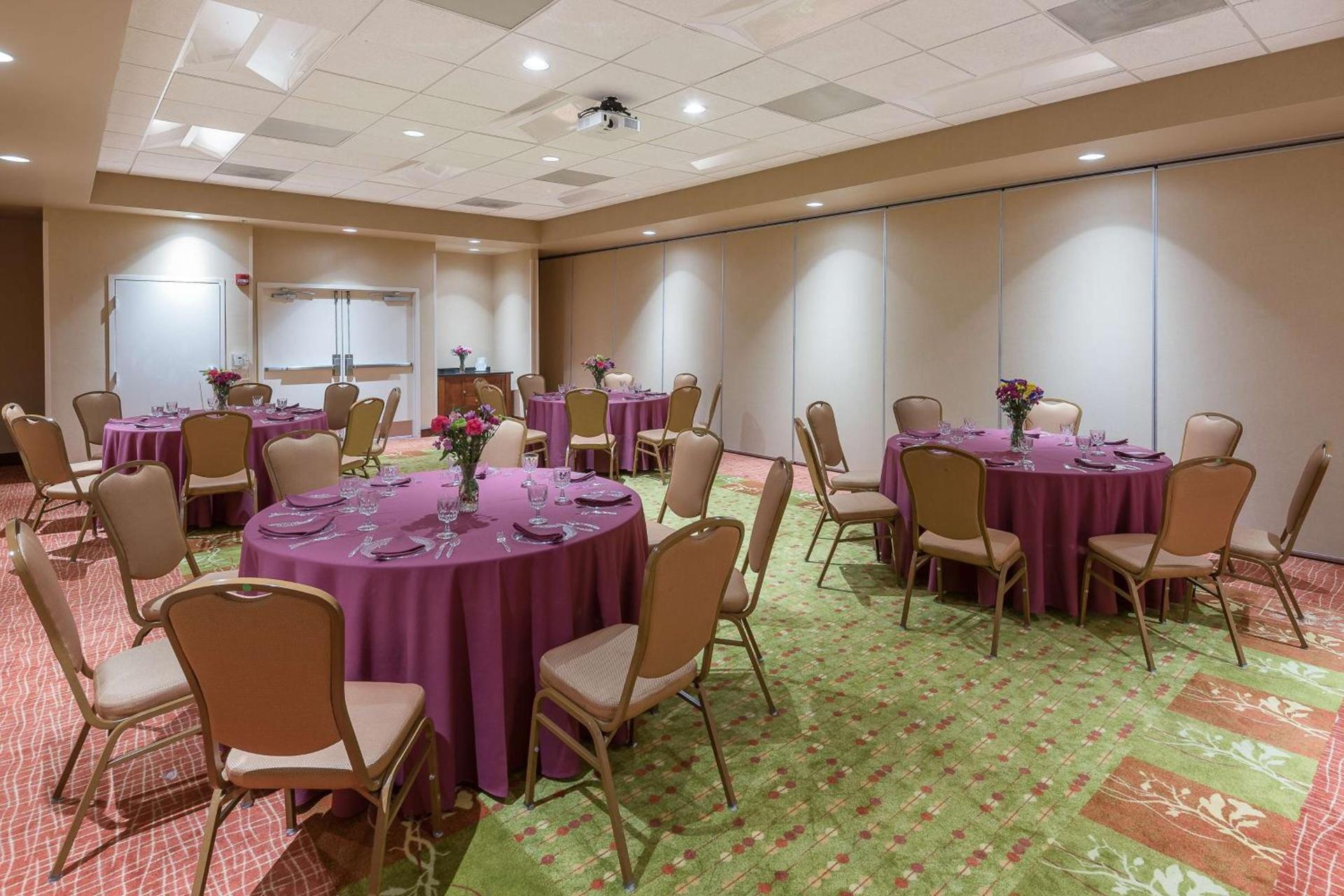 Hampton Inn & Suites Florence-North-I-95 photo 38