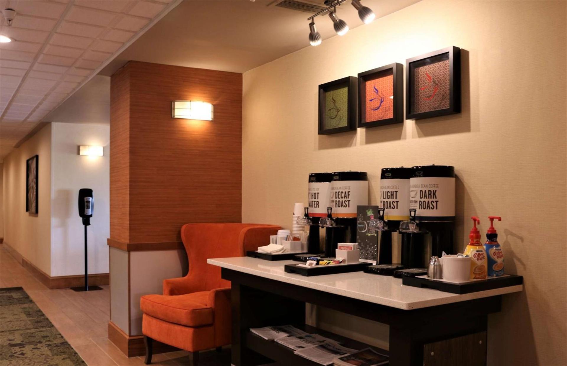 Hampton Inn & Suites Fremont photo 5