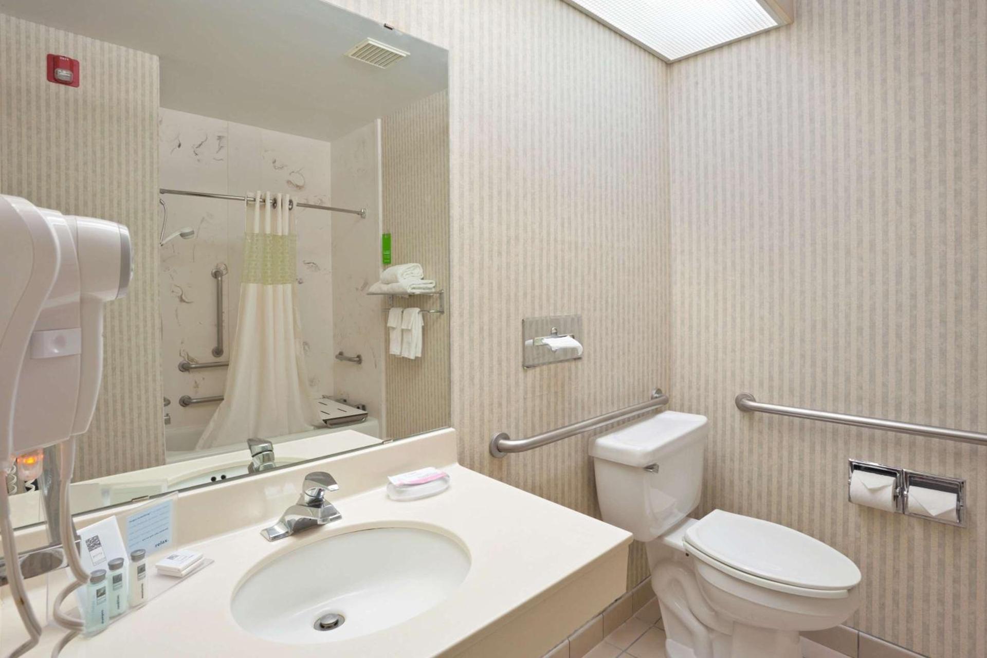Hampton Inn North Sioux City photo 14