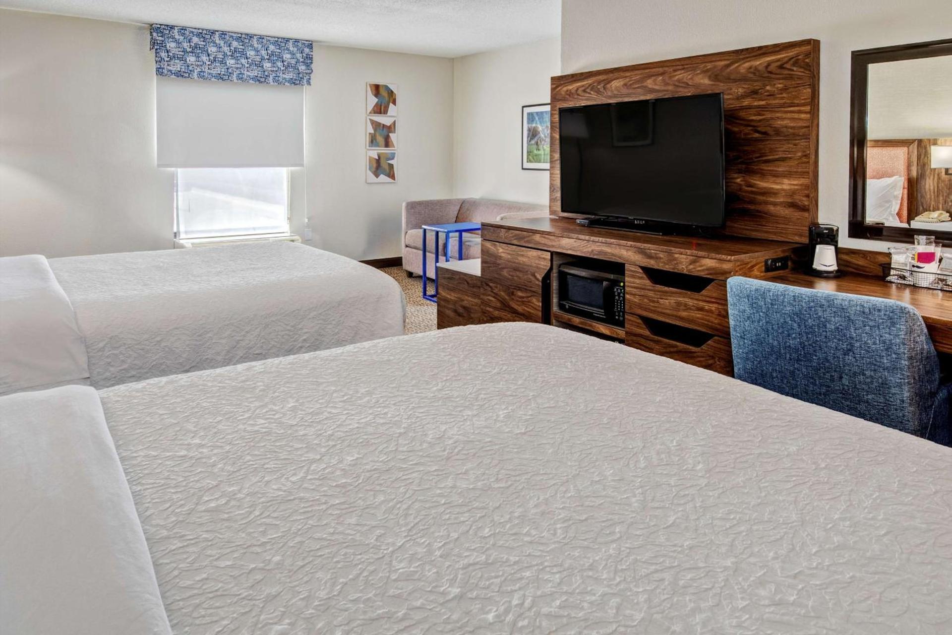Hampton Inn Van Buren photo 13